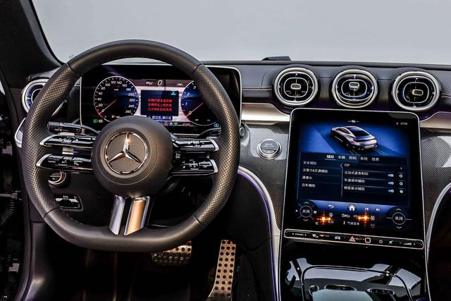 Mercedes-Benz CLE Class 2025 immagine di auto #24