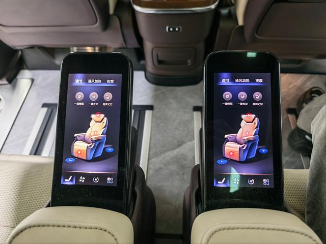 HongQi HQ9 2023 car image #24