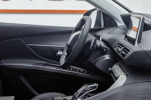 Peugeot 5008 2017 car image #24