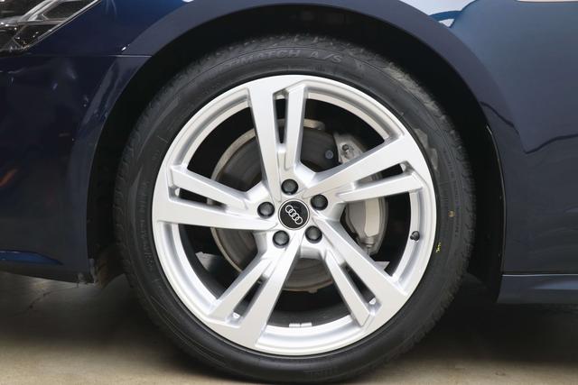 Audi A7L 2023 immagine di auto #24