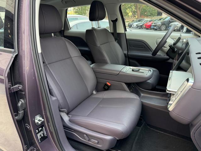 零跑汽车 零跑B10 2025 汽车图片 #24