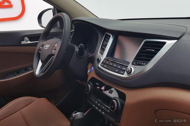 Hyundai Tucson 2015 car image #24