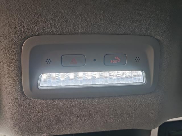 极氪 极氪007 2023 汽车图片 #24