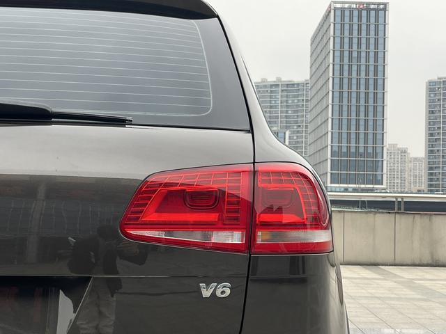 Volkswagen Touareg 2017 immagine di auto #24