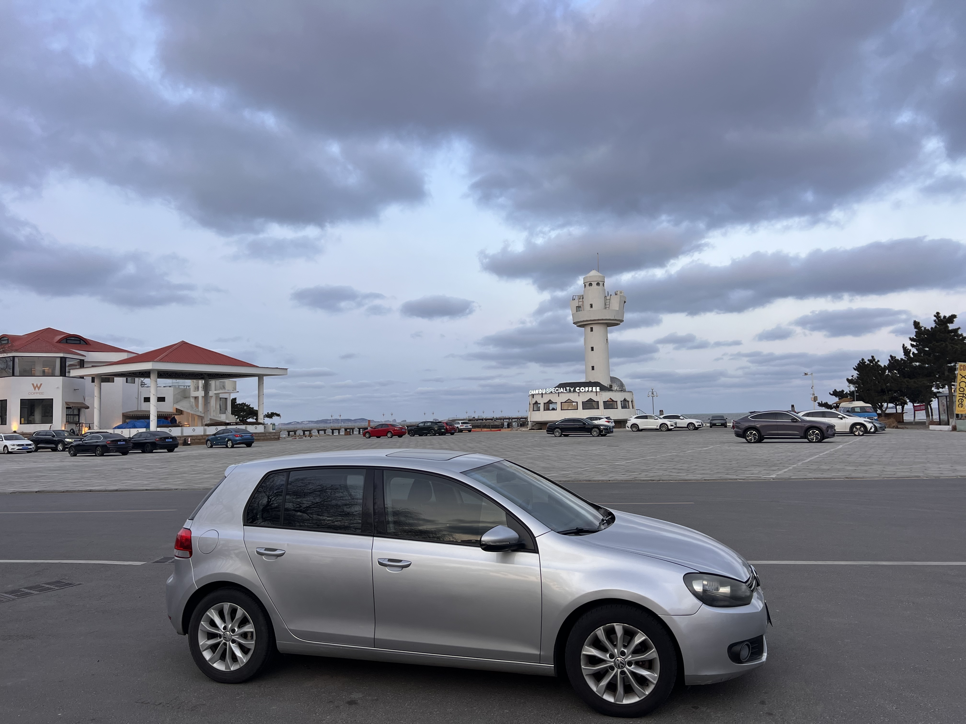 Volkswagen Golf 2011 car image #24