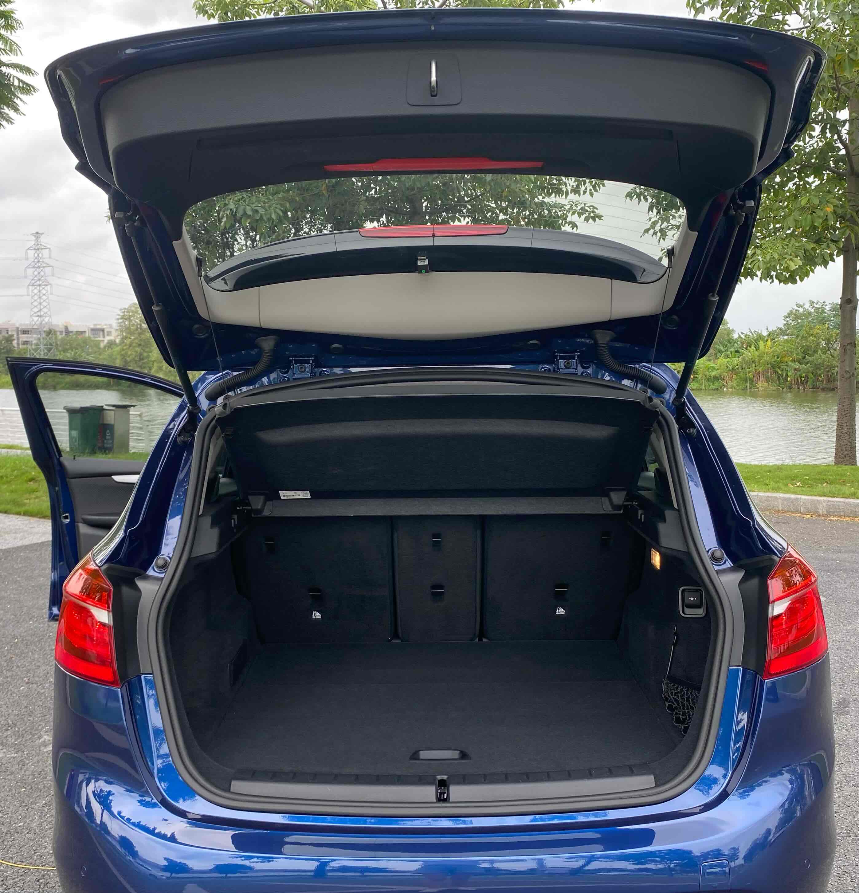 BMW 2 Series Tourer 2016 car image #24