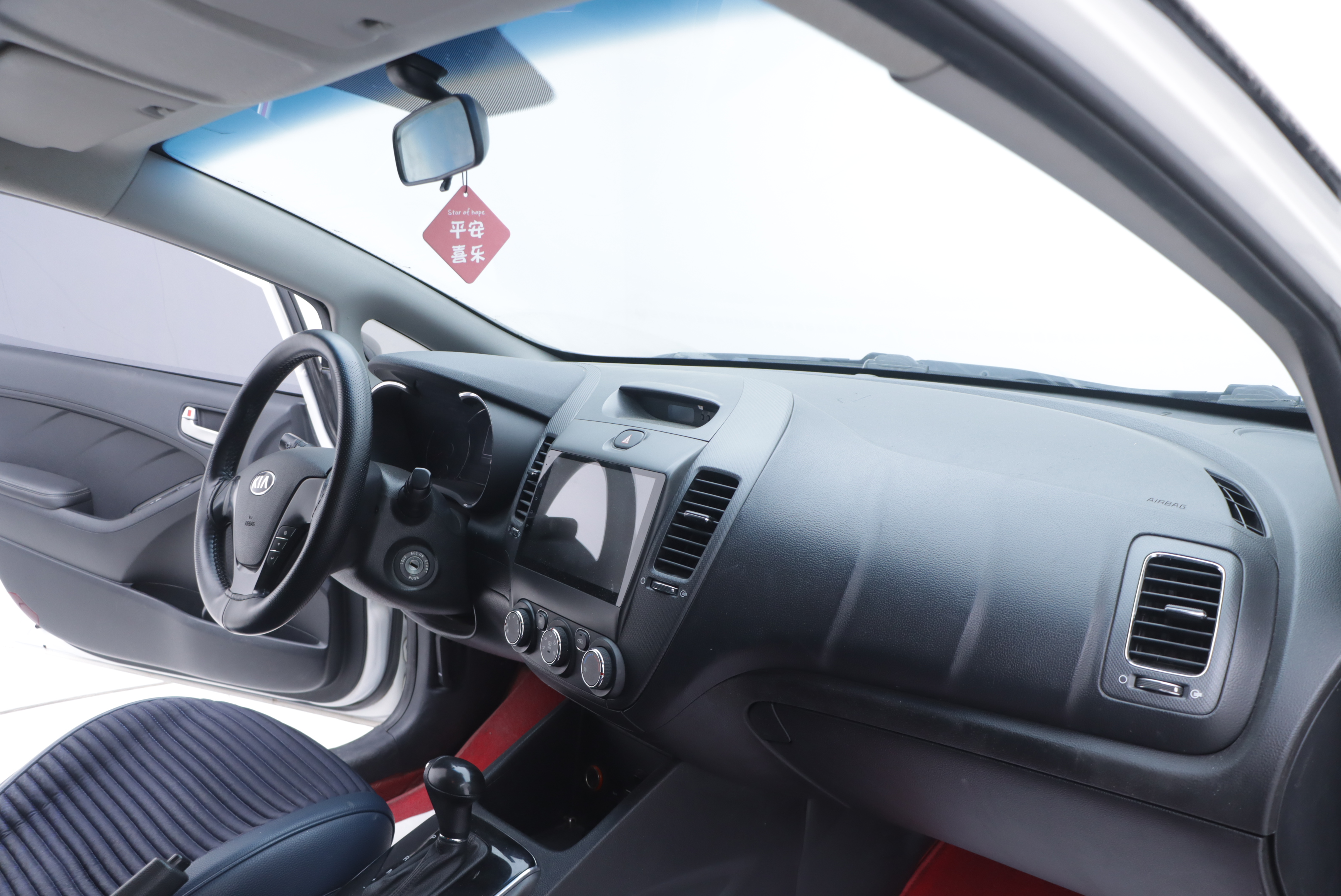 Kia K3 2017 #24 Kia K3 2017 car image #24
