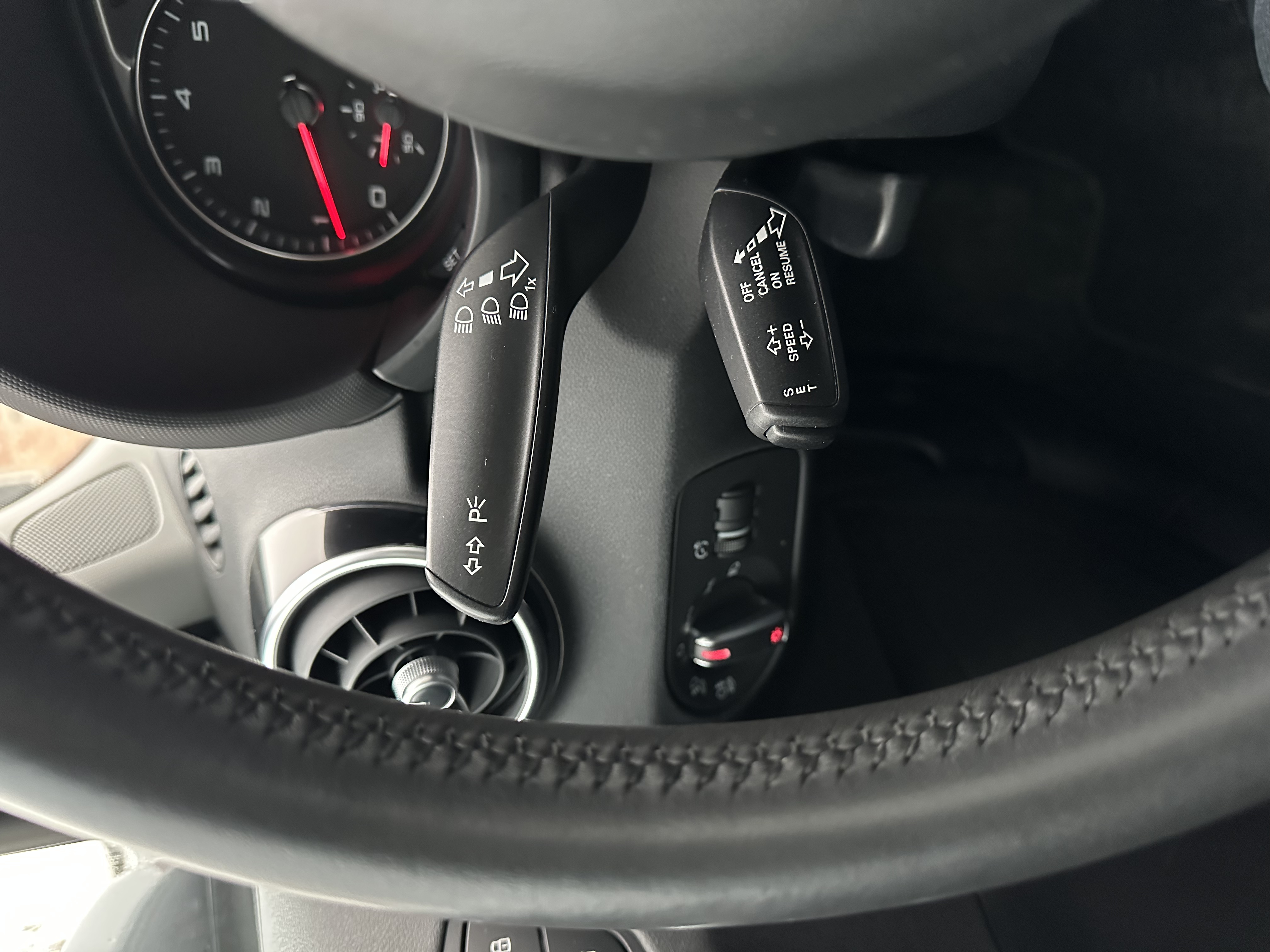 Audi A1 2013 car image #24