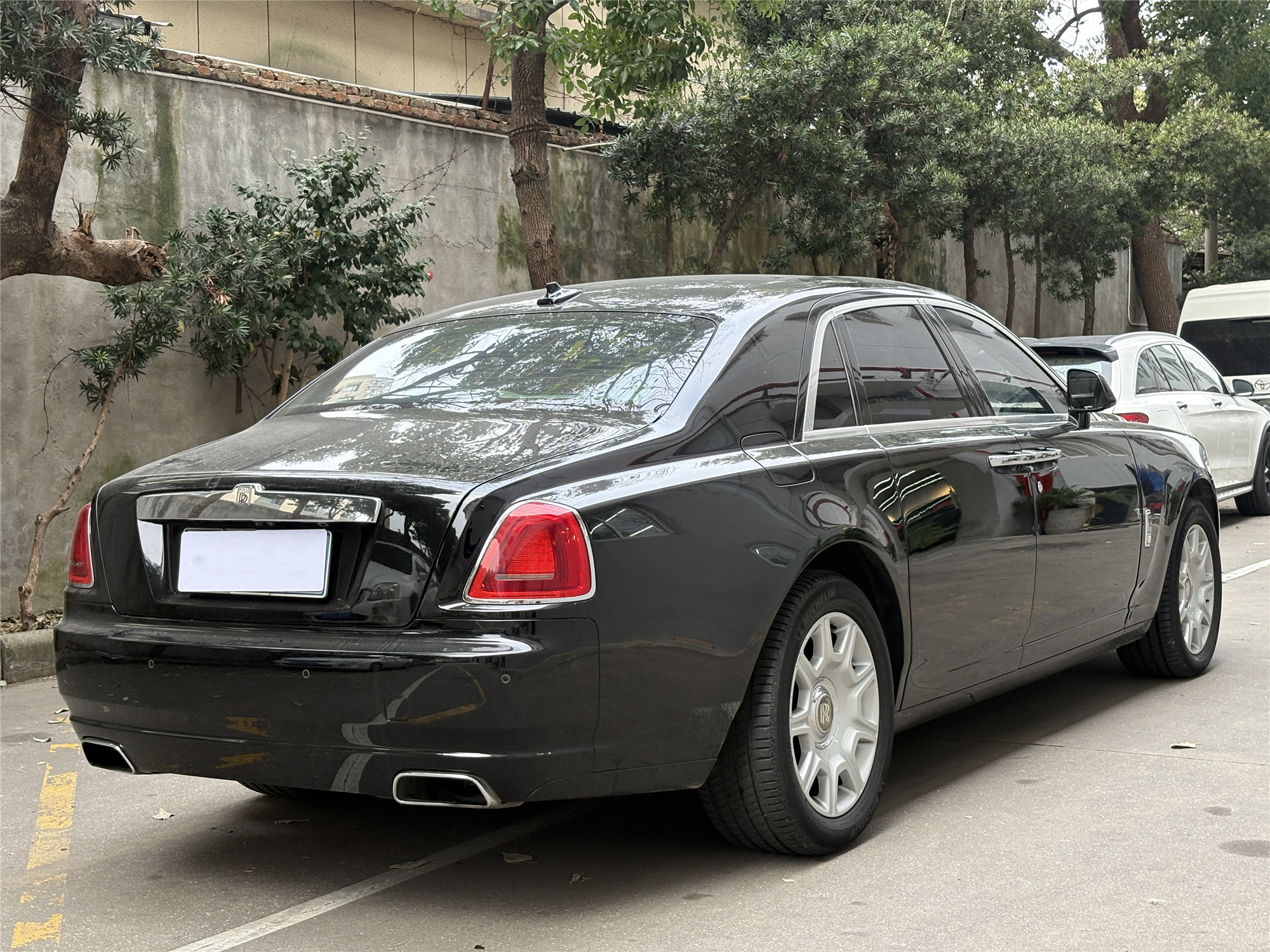 Rolls-Royce 2012 car image #24