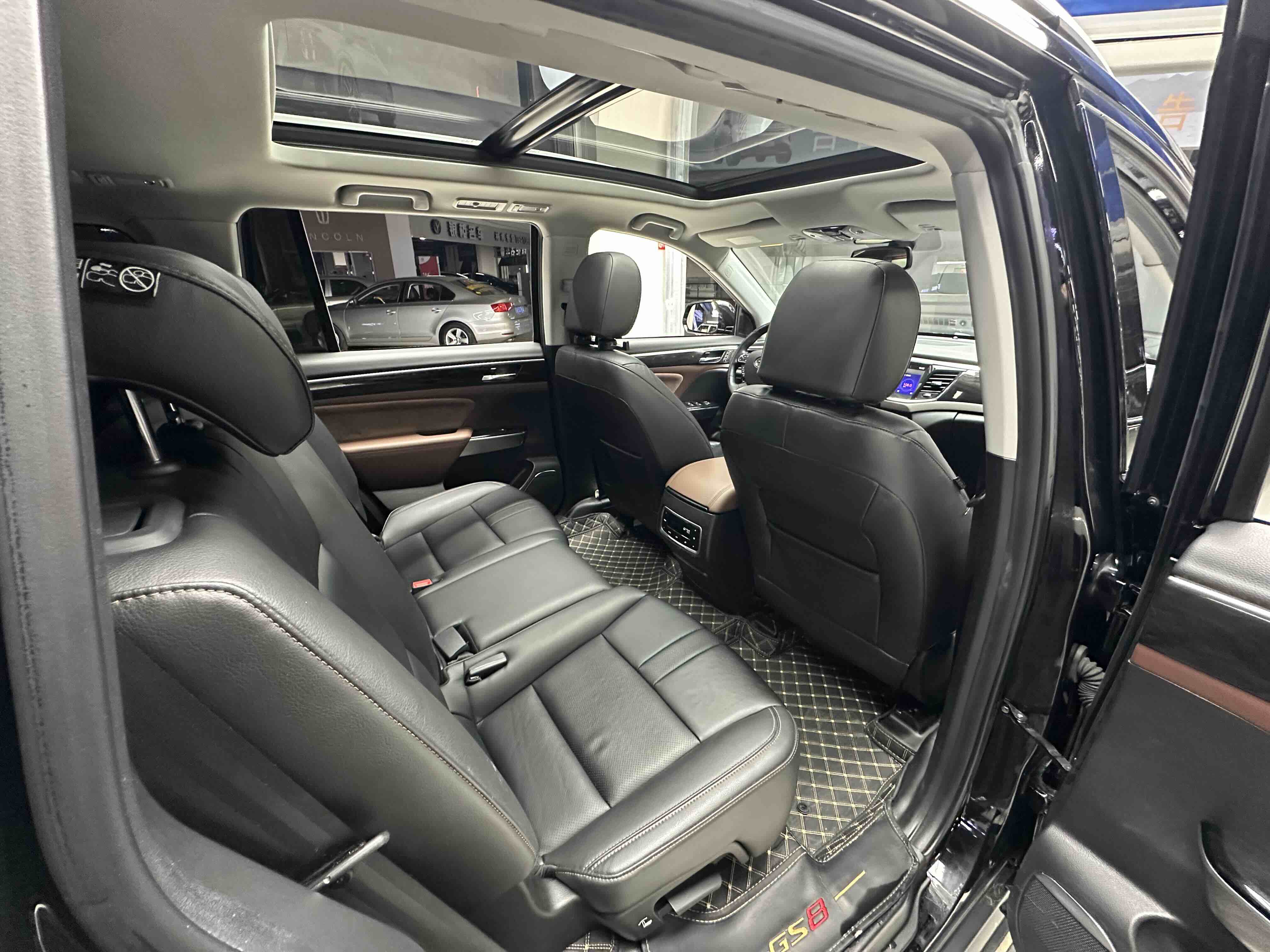 GAC Trumpchi GS8 2017 car image #24