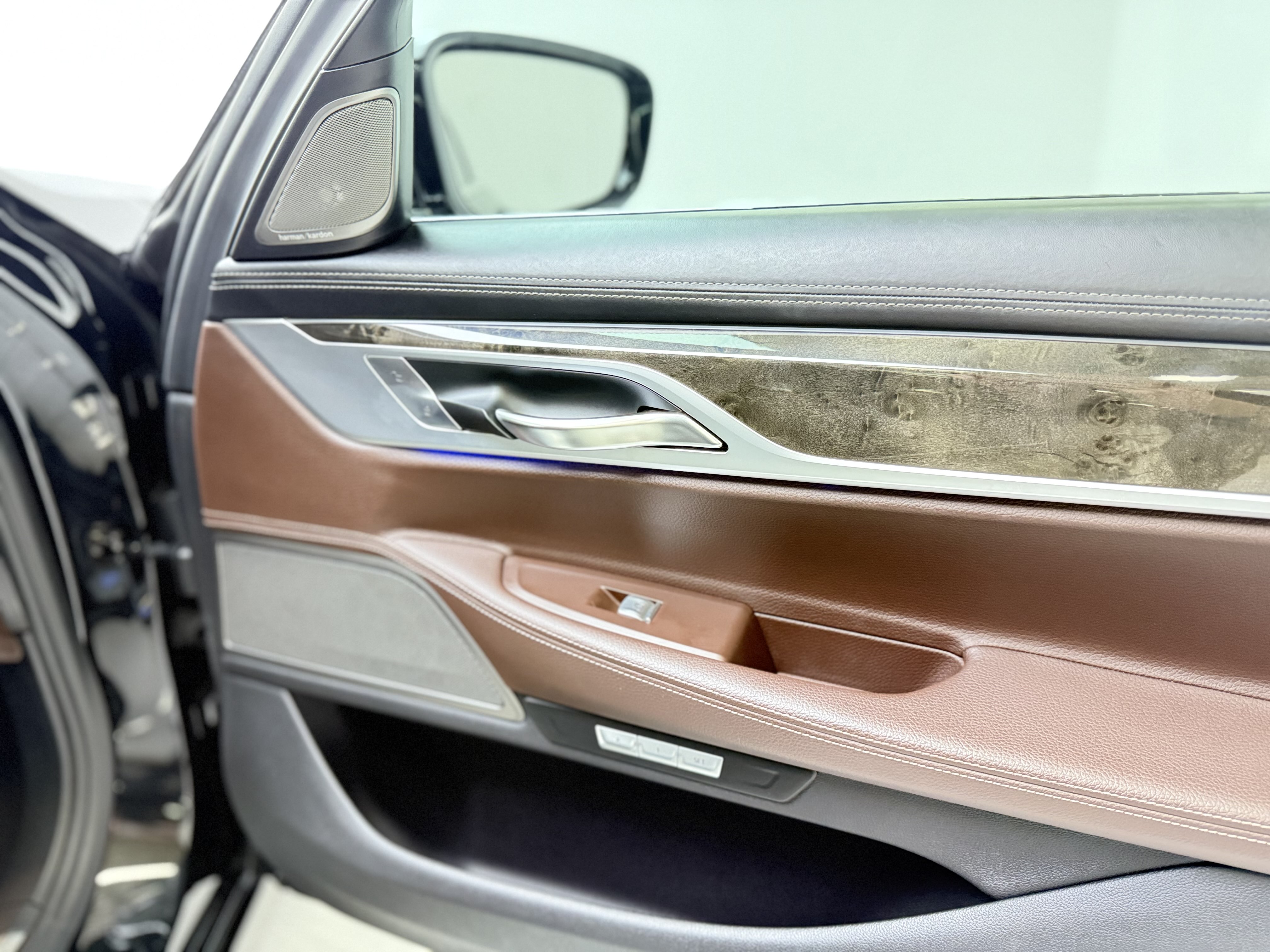 BMW 7 Series New Energy 2017 #24 BMW 7 Series New Energy 2017 car image #24