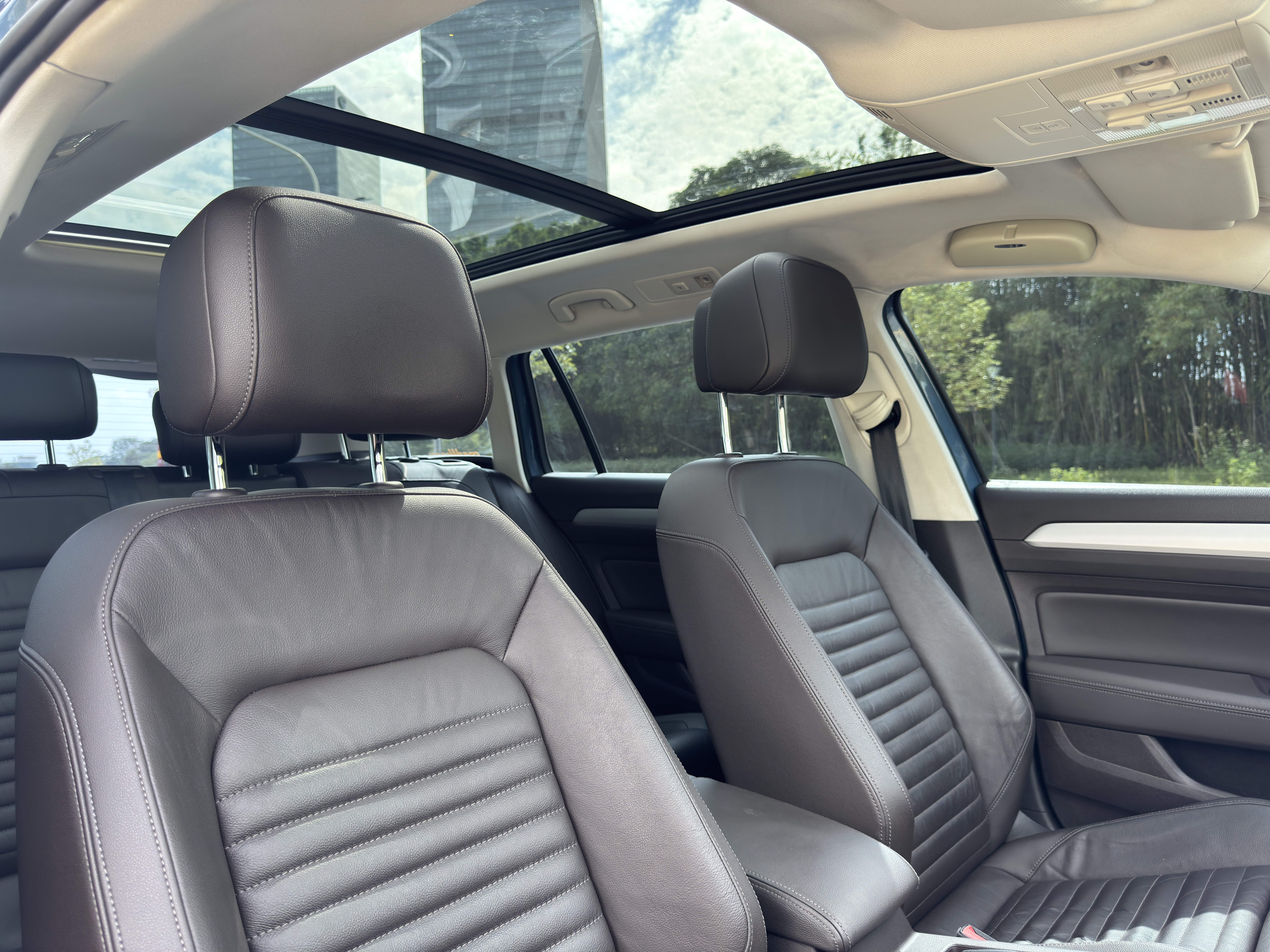 Volkswagen Passat Variant 2017 изображение автомобиля #24