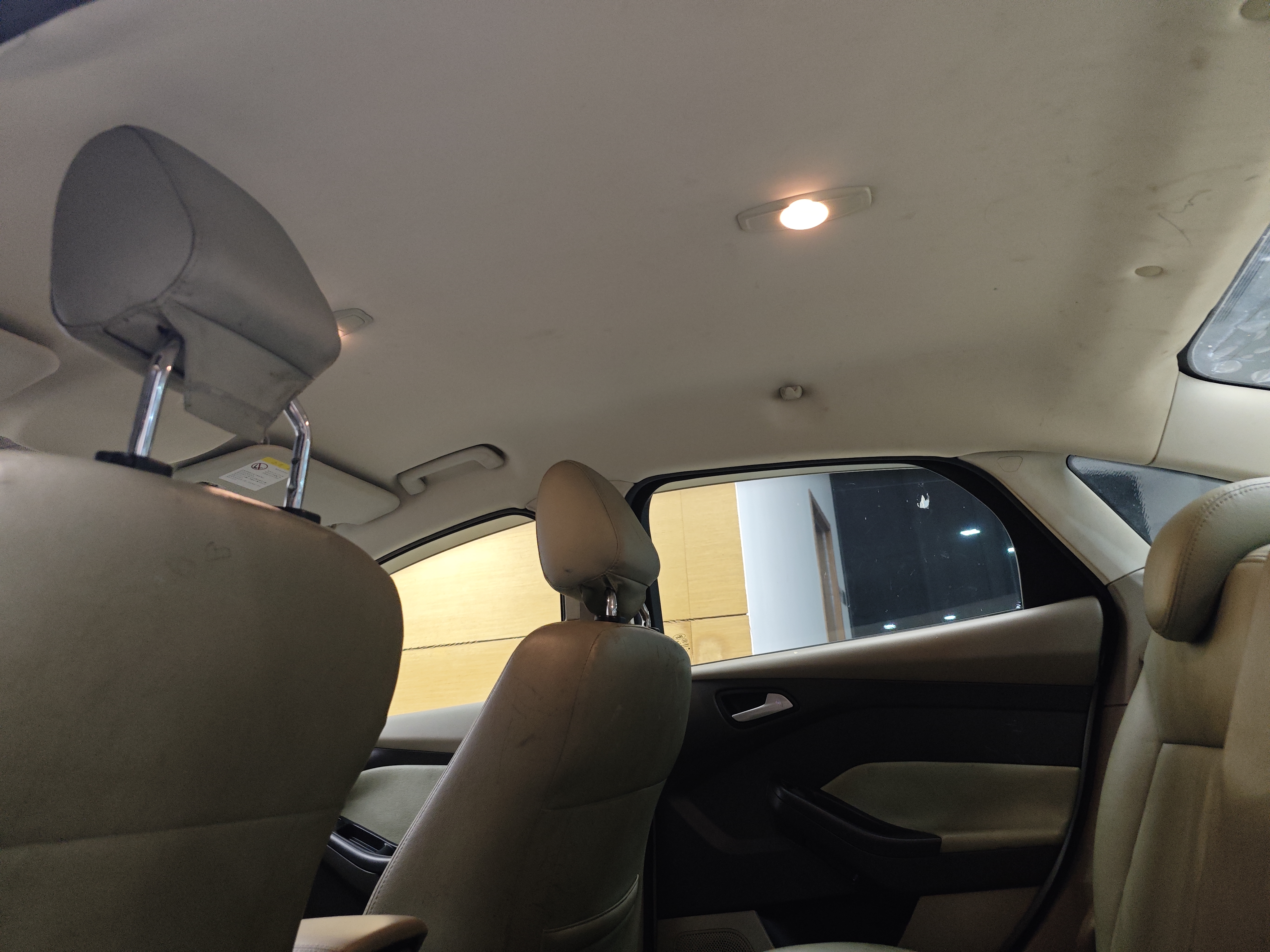 Ford Focus 2014 immagine di auto #24