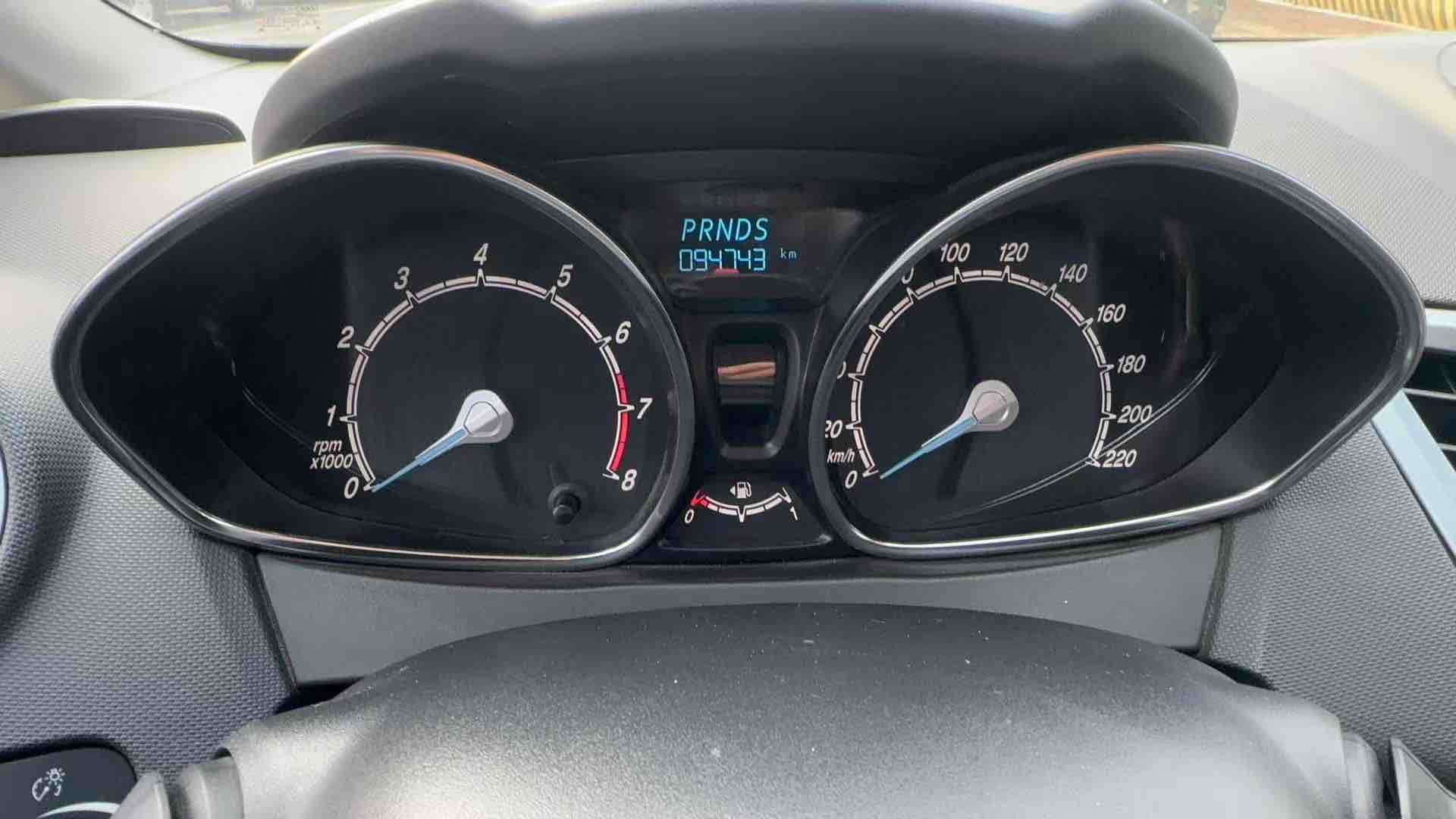 Ford Fiesta 2015 #24 Ford Fiesta 2015 car image #24