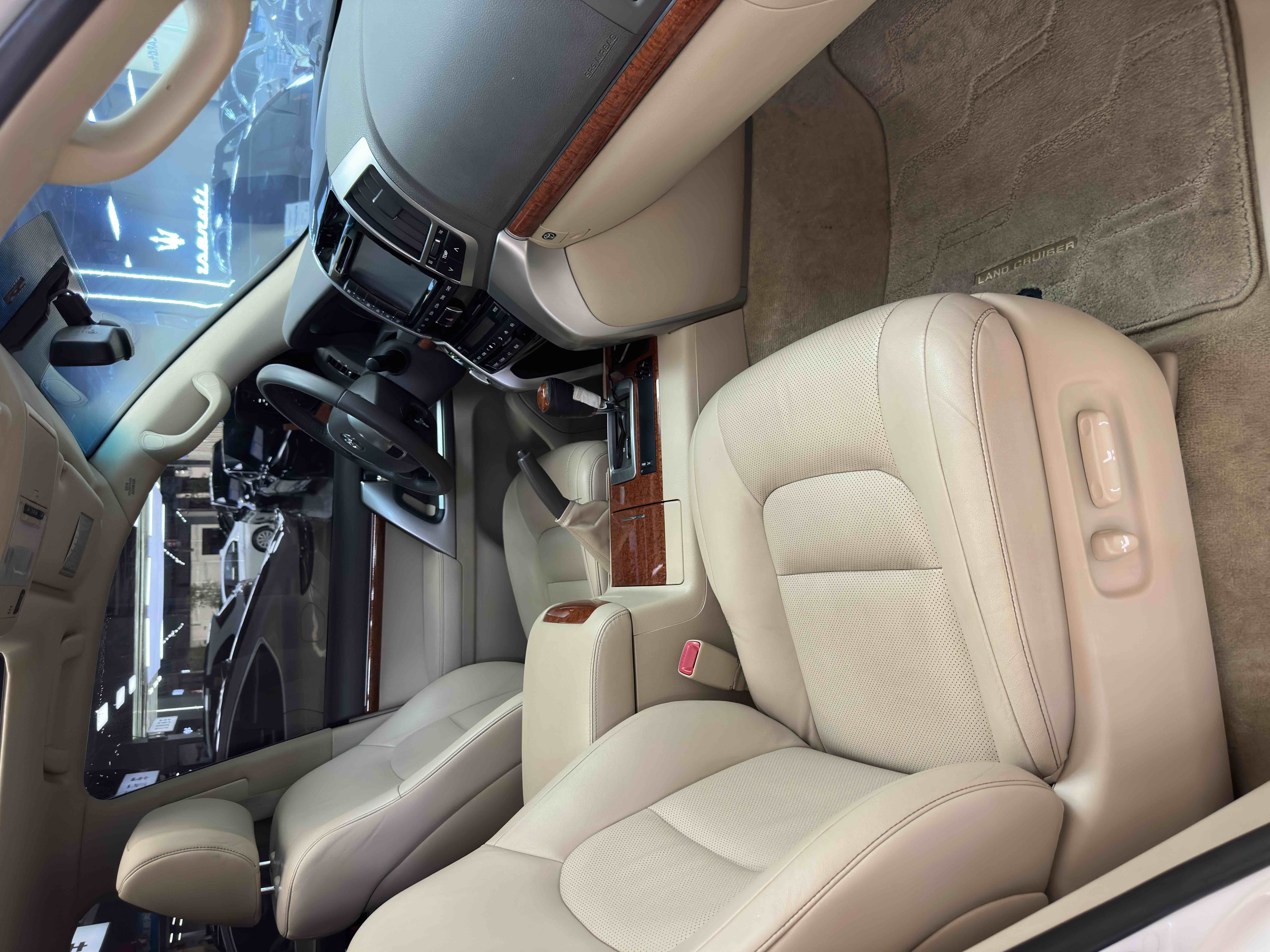 Toyota Land Cruiser 2013 car image #24