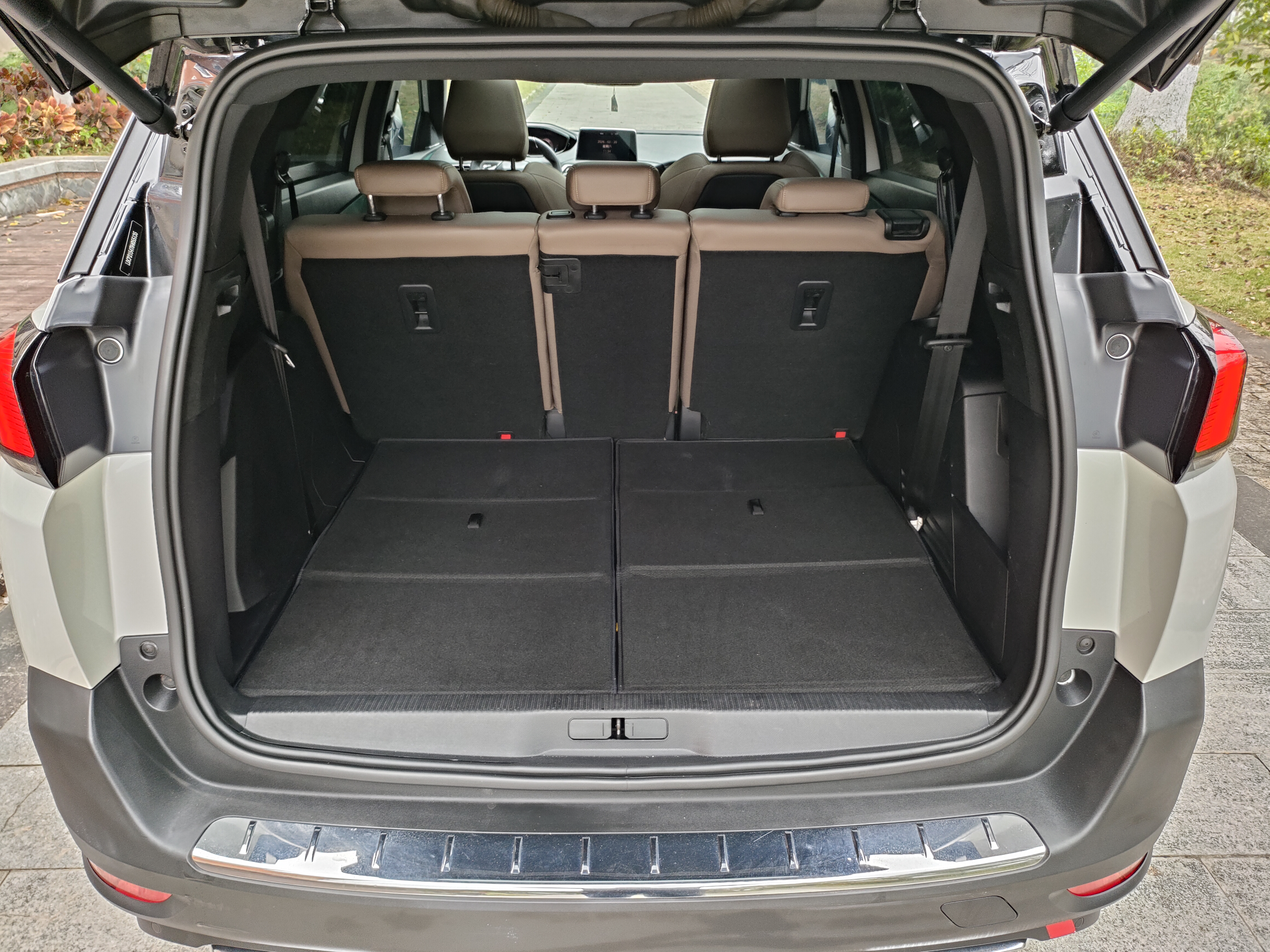 Peugeot 5008 2017 car image #24