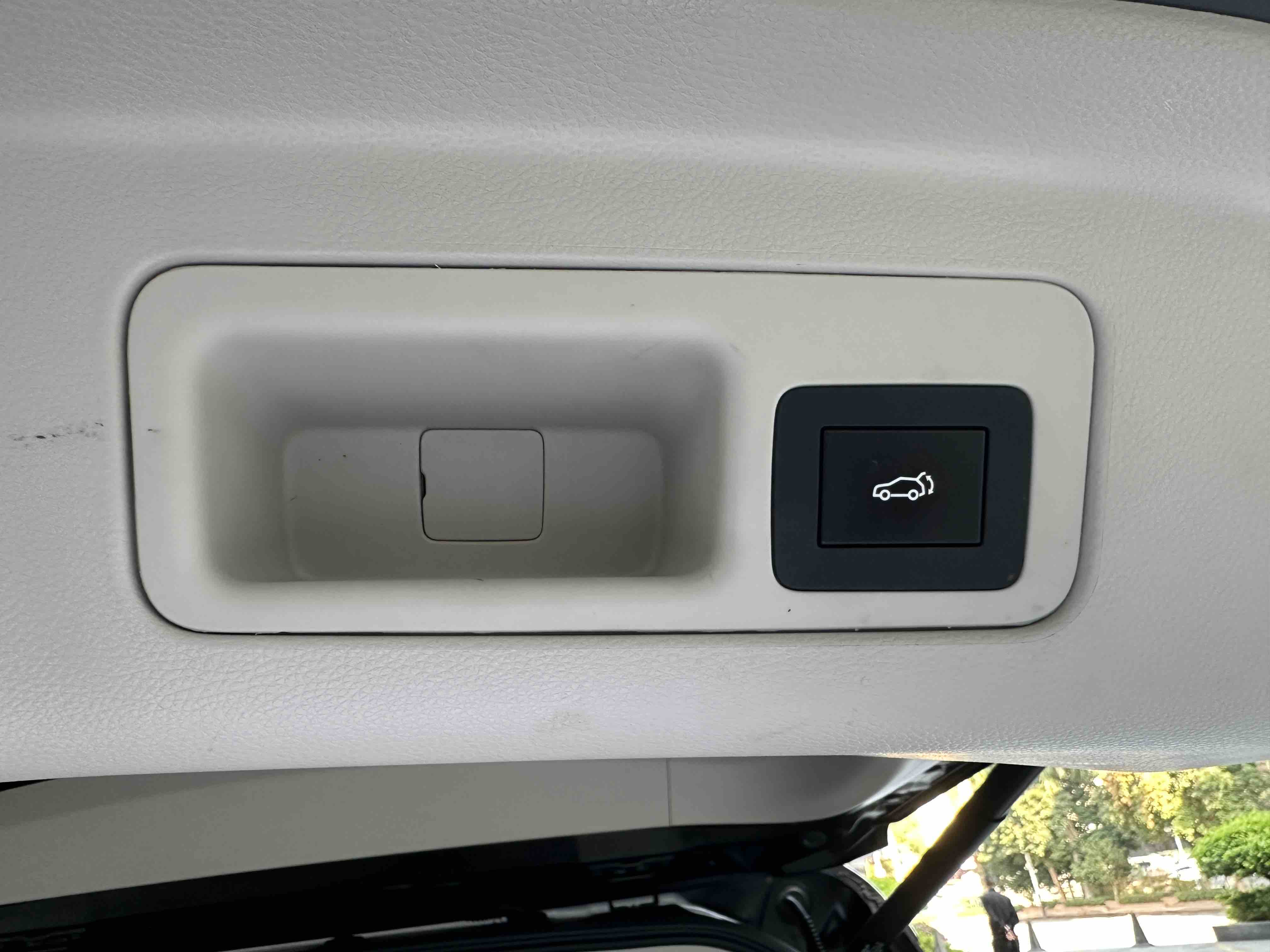 GAC Trumpchi M8 2019 car image #24