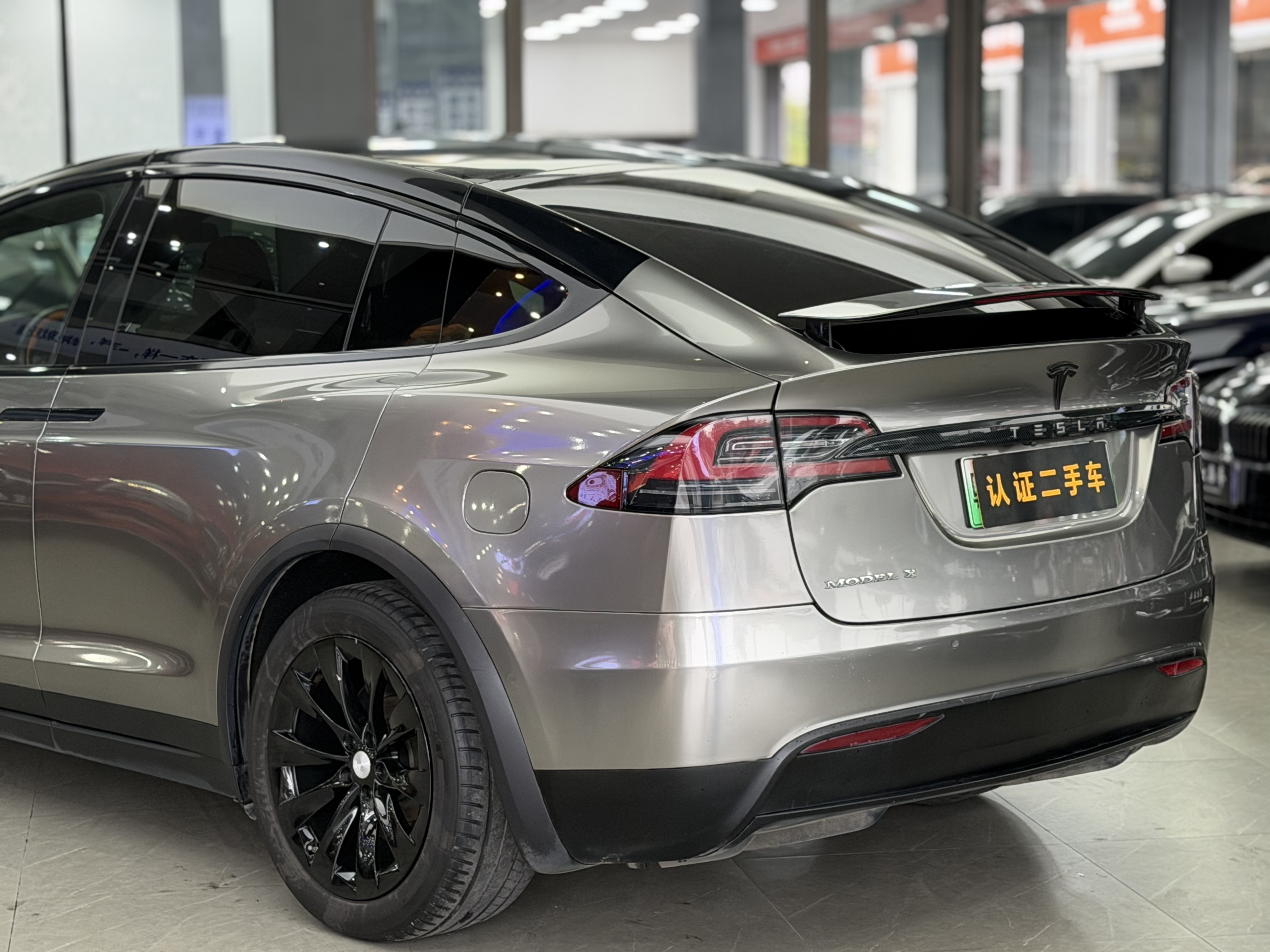 Tesla Model X 2019 #24 Tesla Model X 2019 car image #24