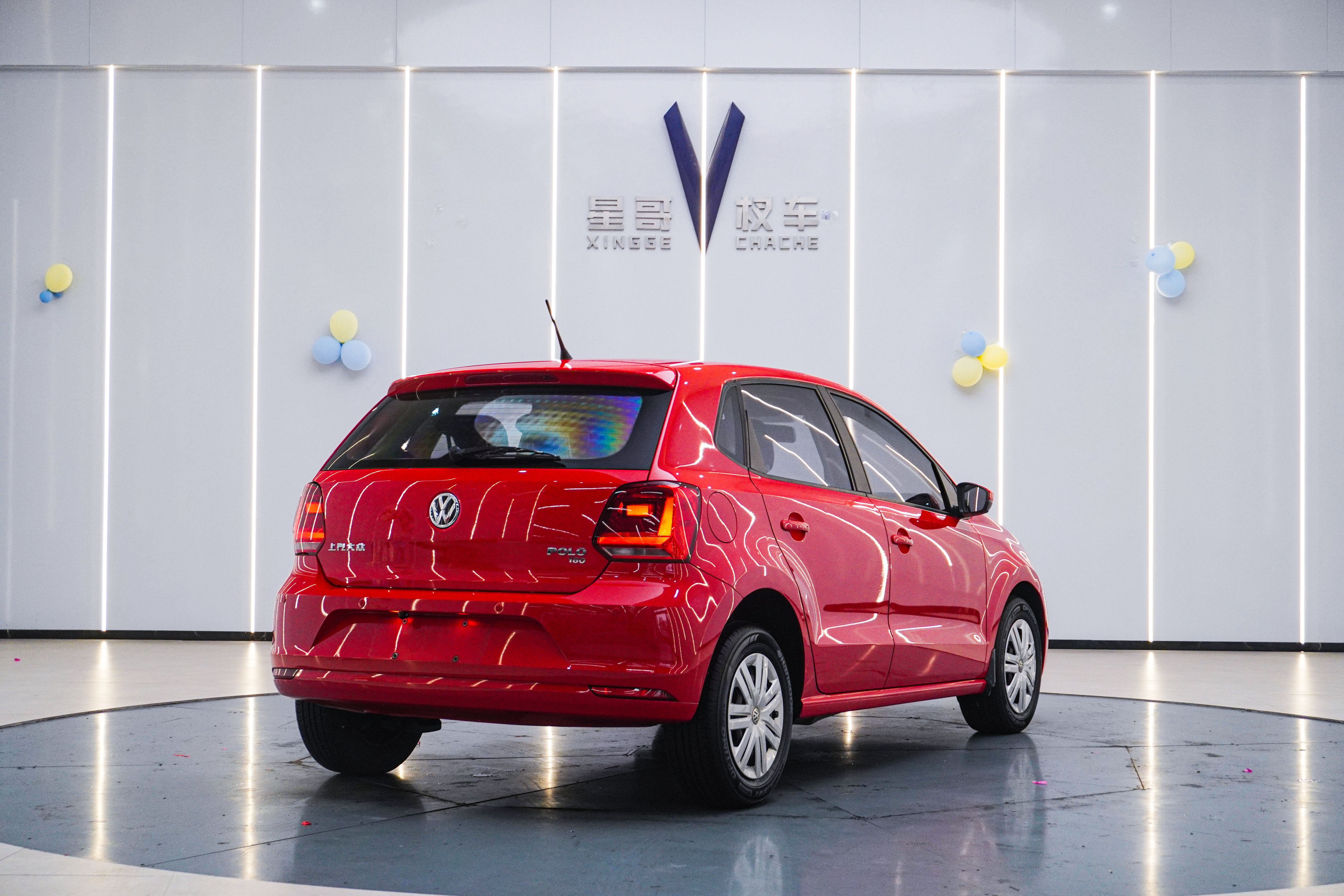 Polo 2018 car image #24