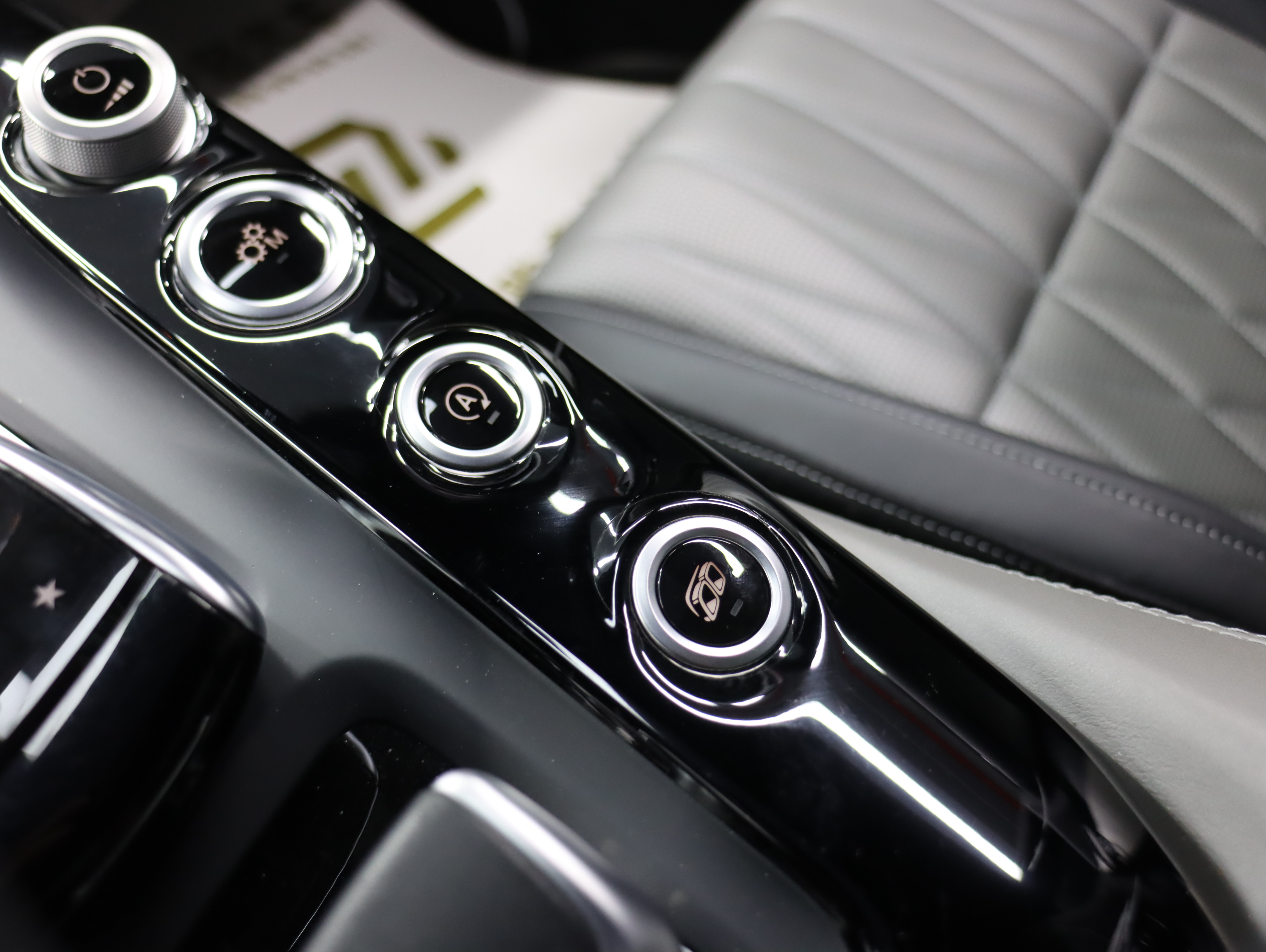 Mercedes-Benz AMG GT 2020 изображение автомобиля #24