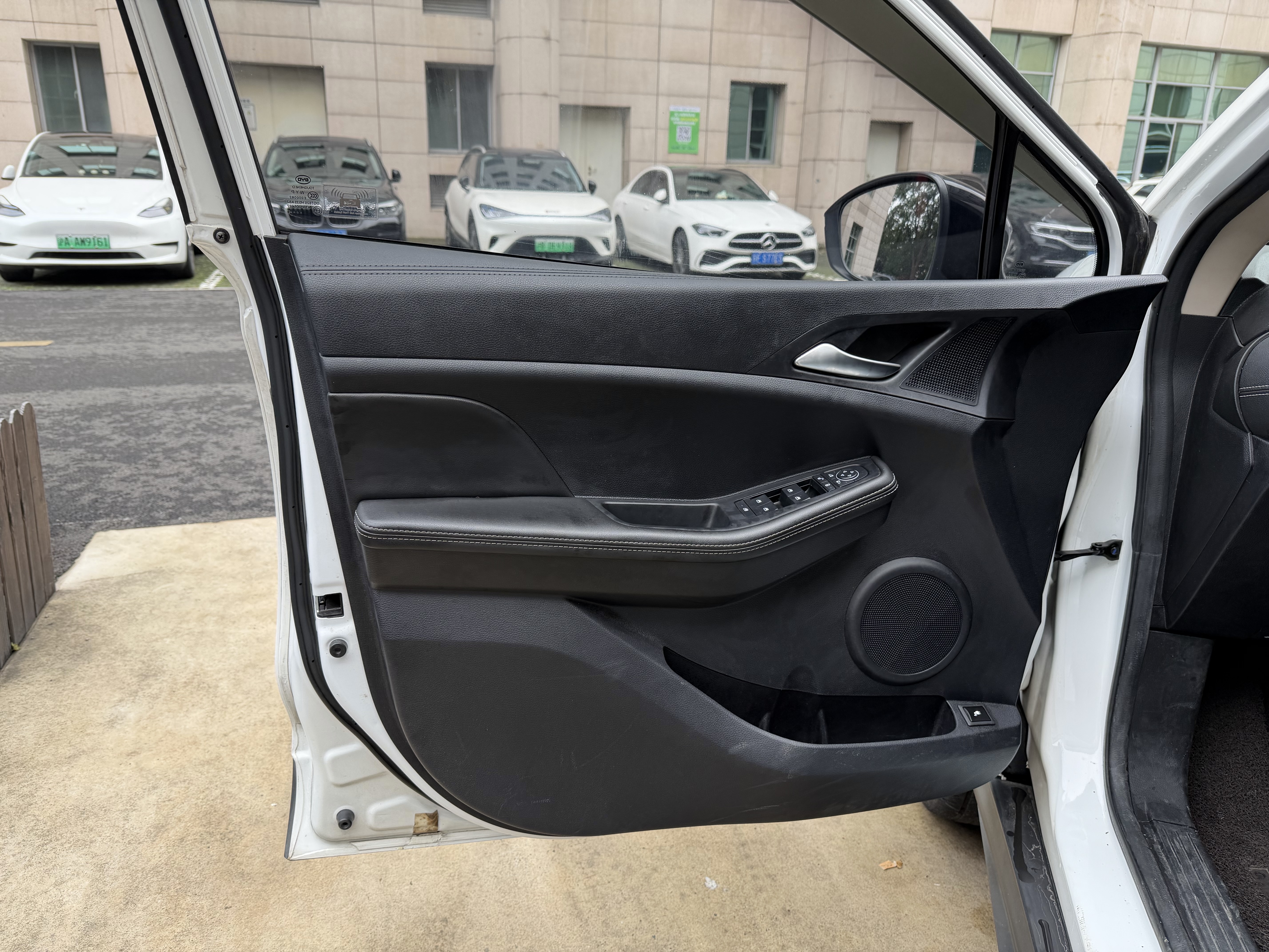 BYD Yuan New Energy 2019 car image #24