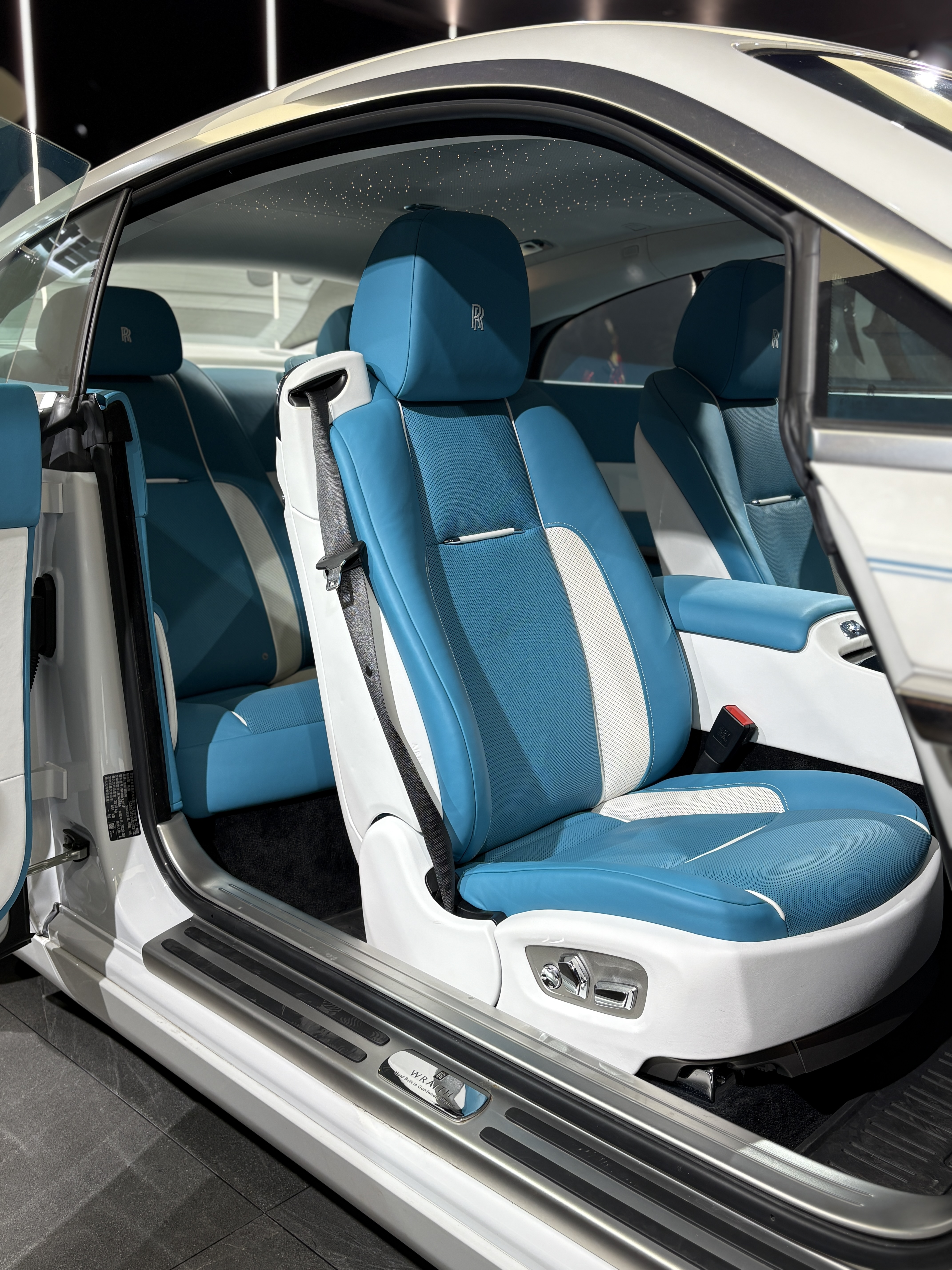 Rolls-Royce Wraith 2021 car image #24