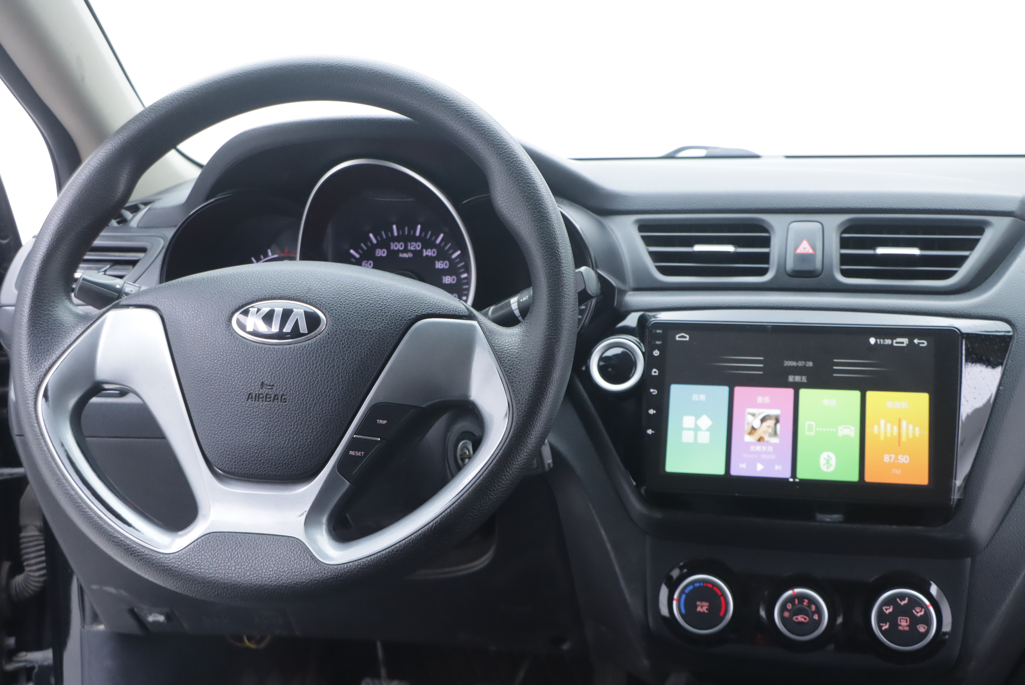 起亚 起亚K2 2016 汽车图片 #24