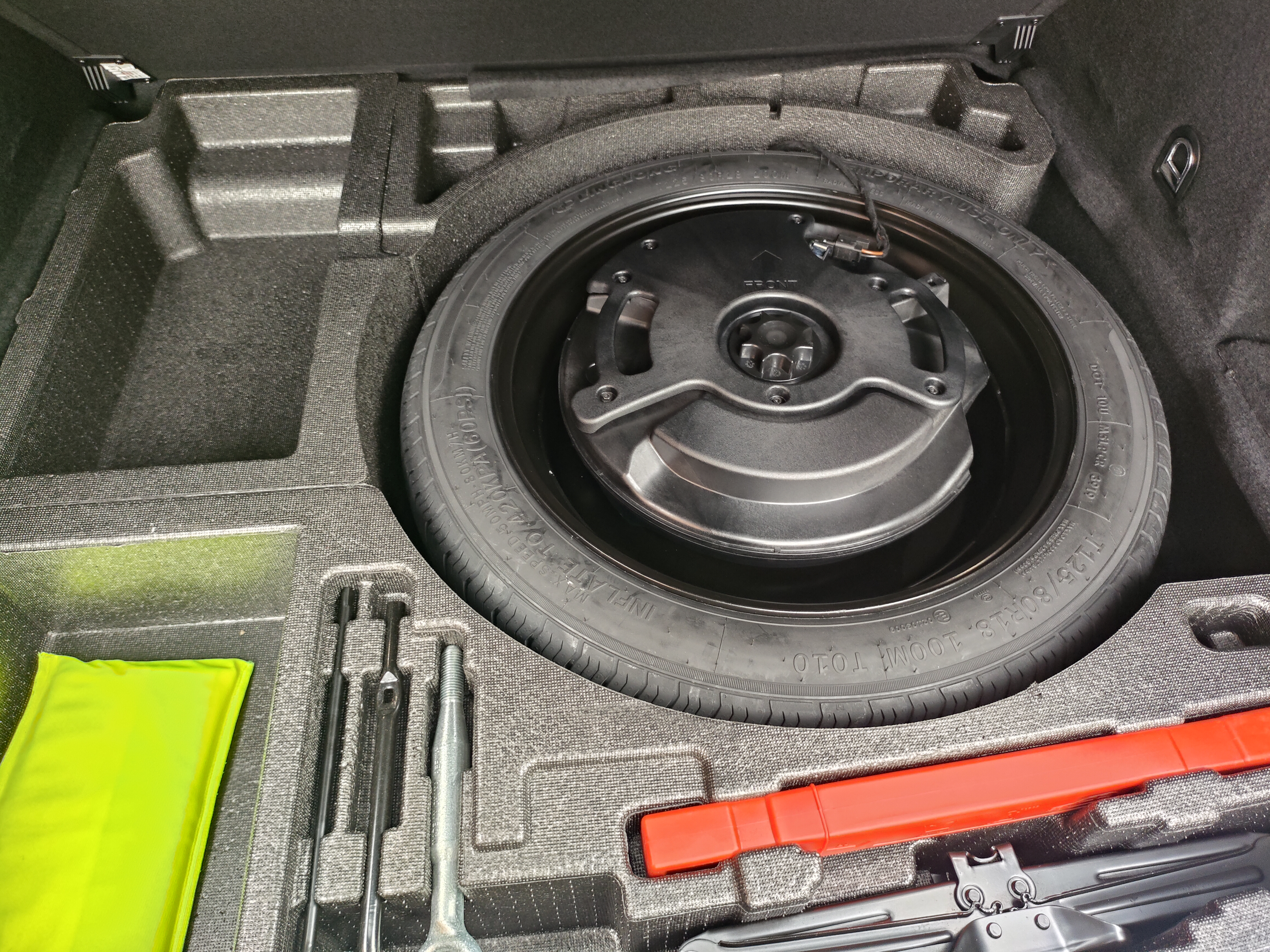 GEELY Tugella 2020 car image #24