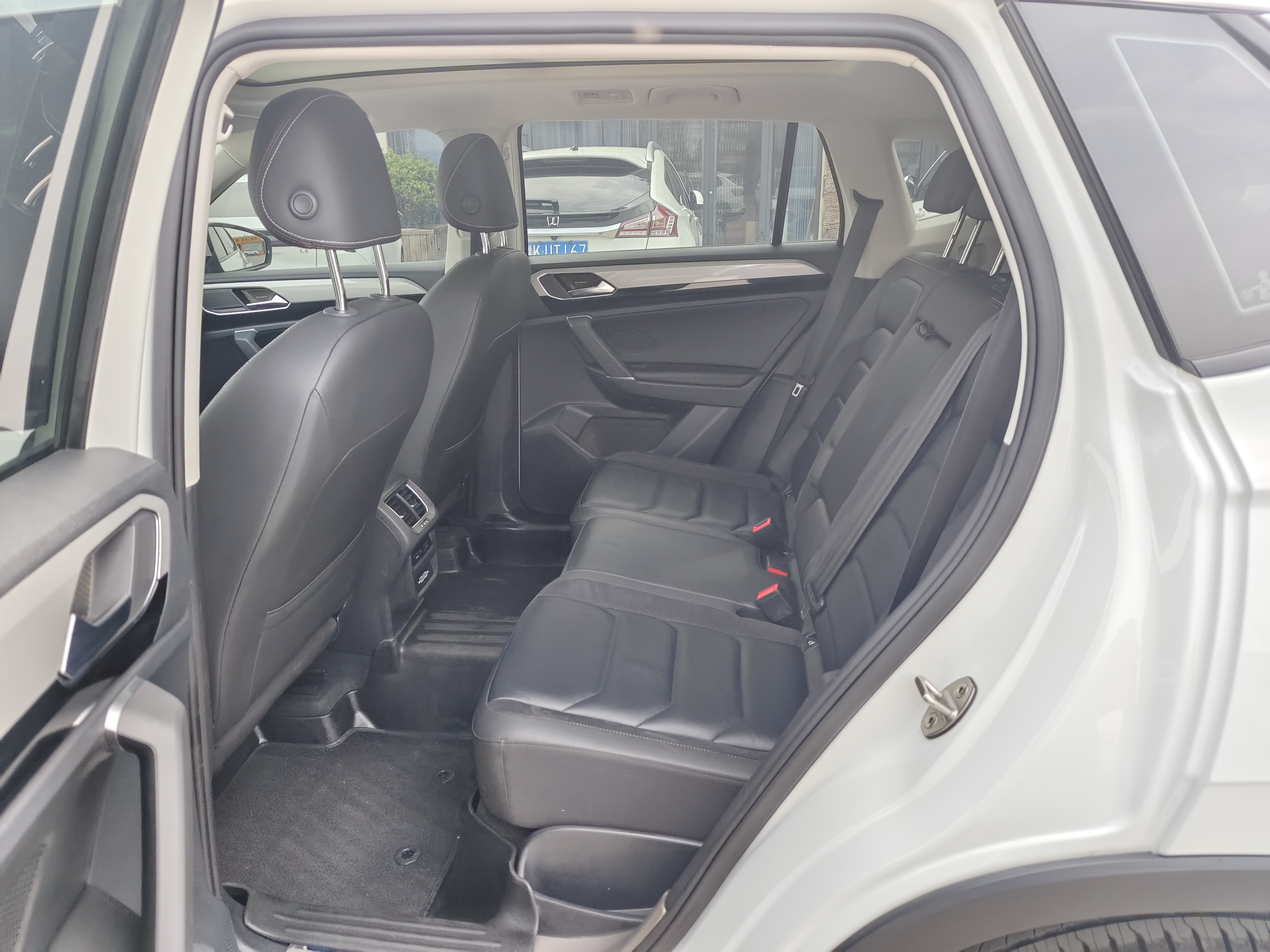 Volkswagen Tayron 2020 car image #24