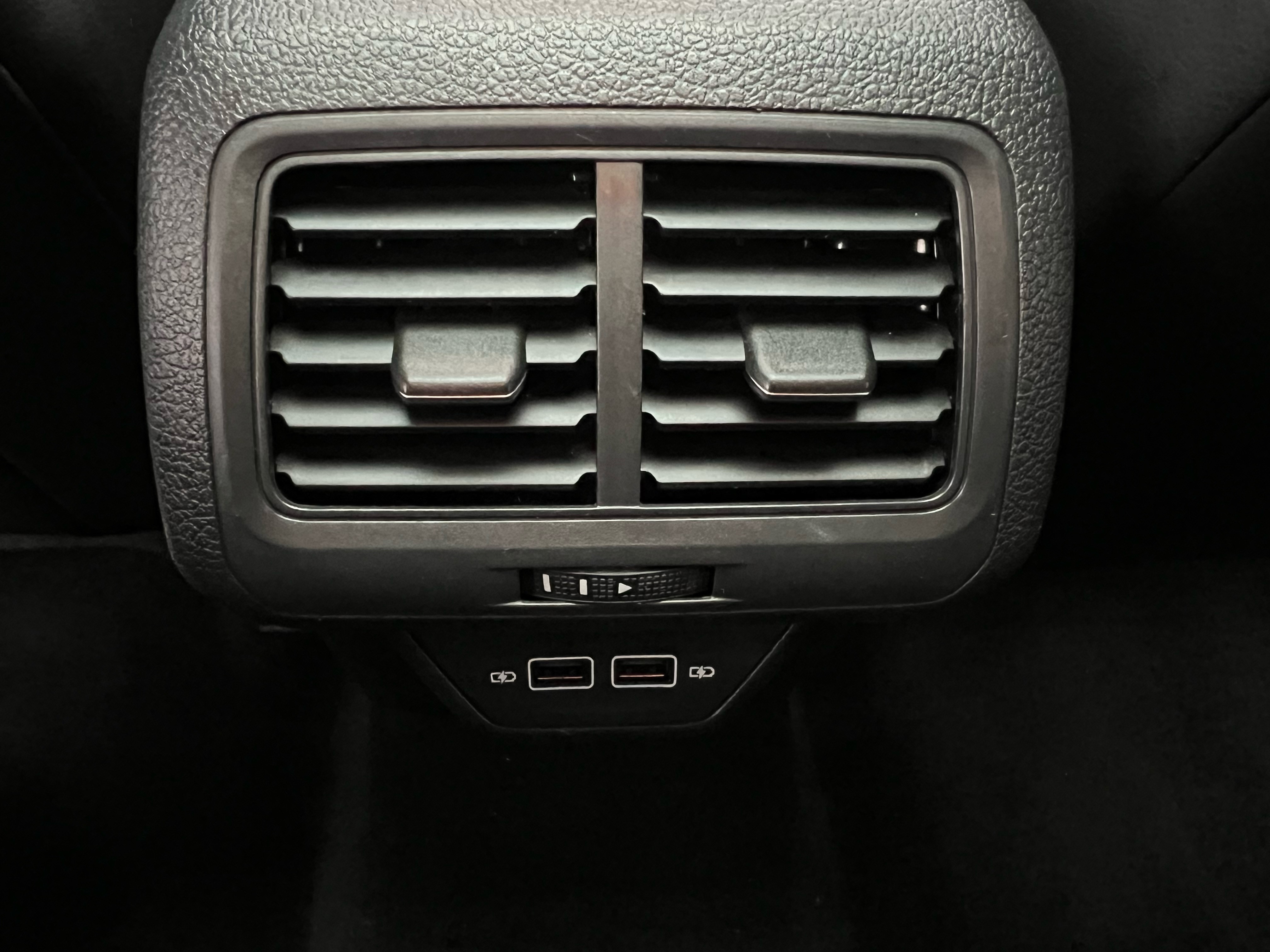 Volkswagen Golf 2019 #24 Volkswagen Golf 2019 car image #24