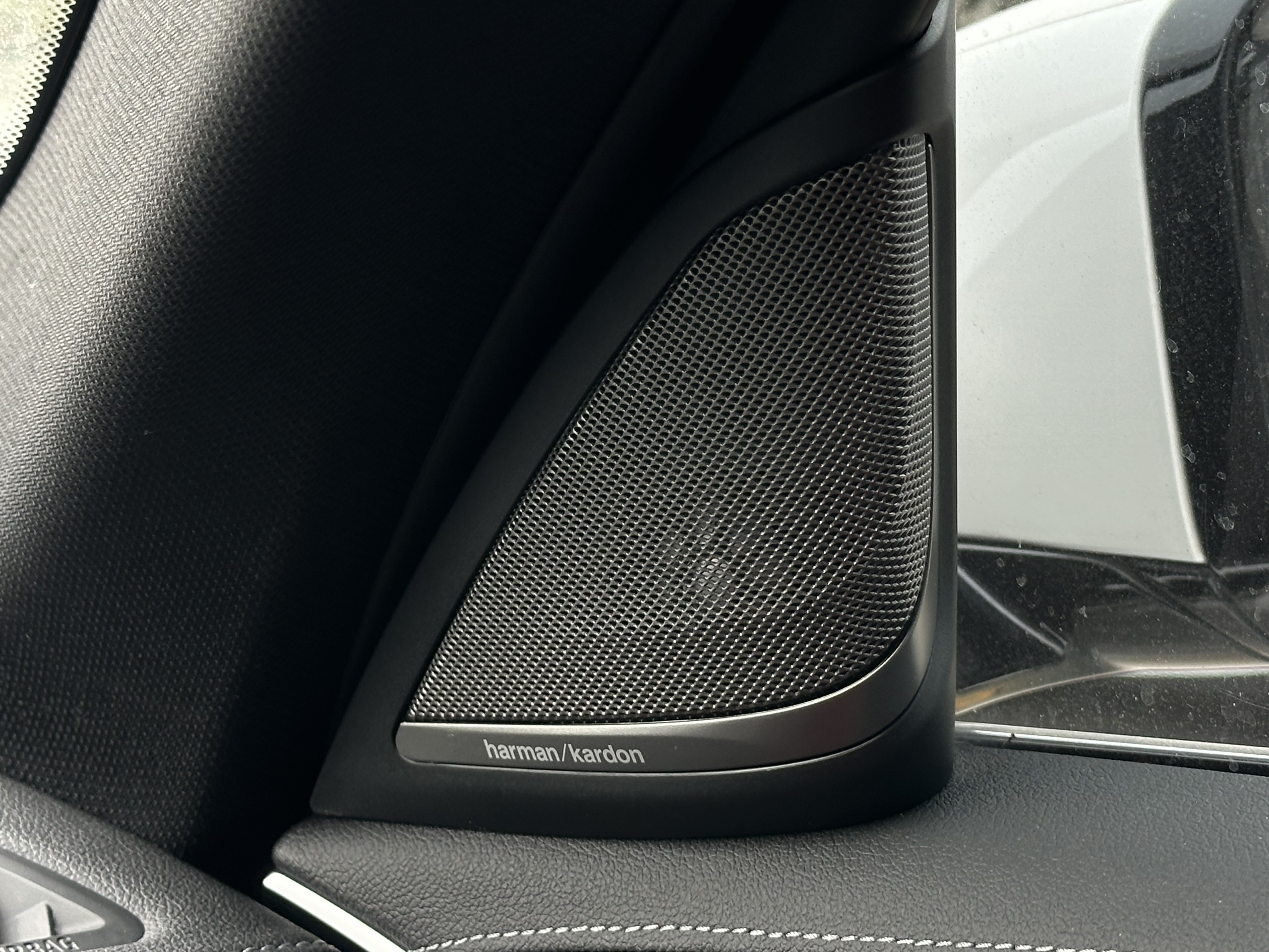 BMW 5 Series 2020 immagine di auto #24