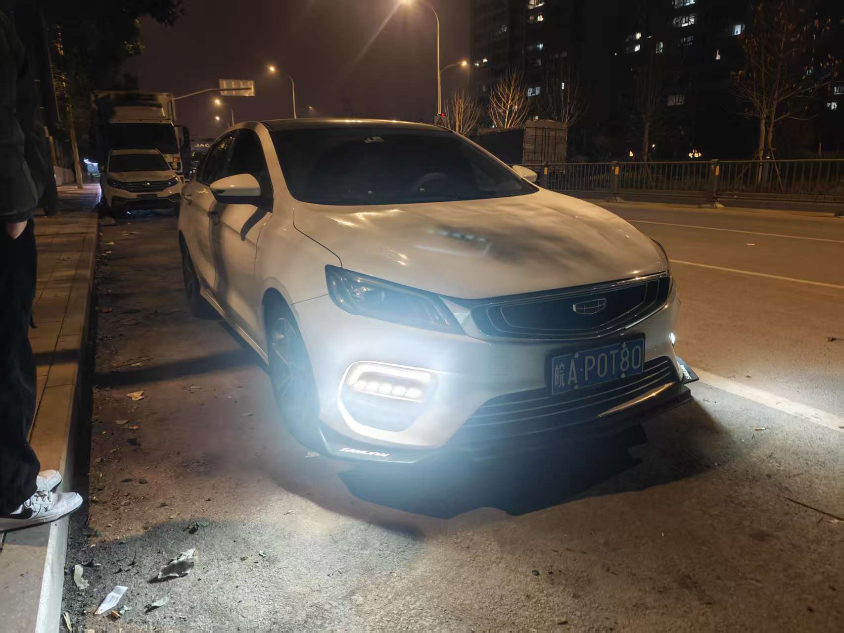 GEELY Binray 2021 car image #24