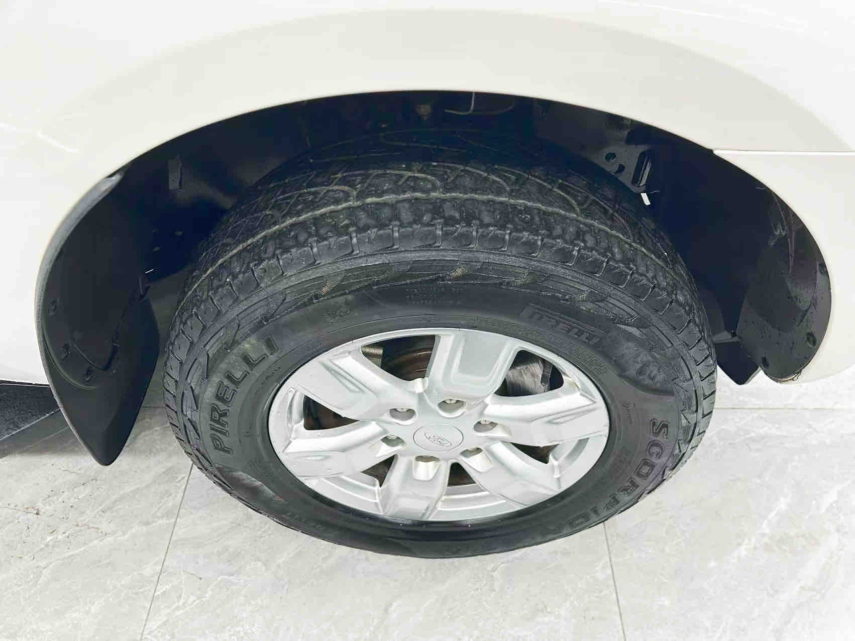 Ford Everest 2020 car image #24