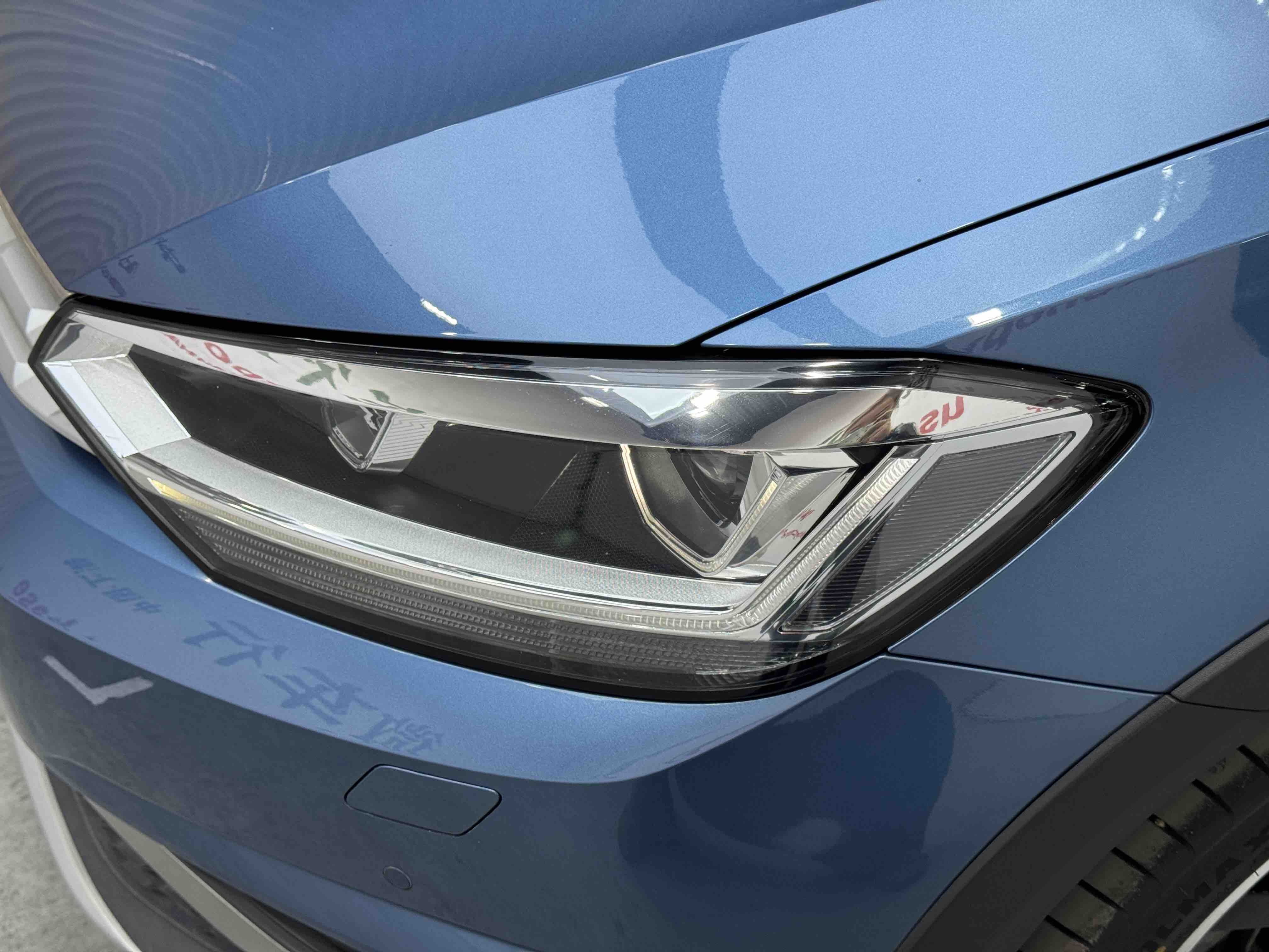 Volkswagen Touran 2021 car image #24