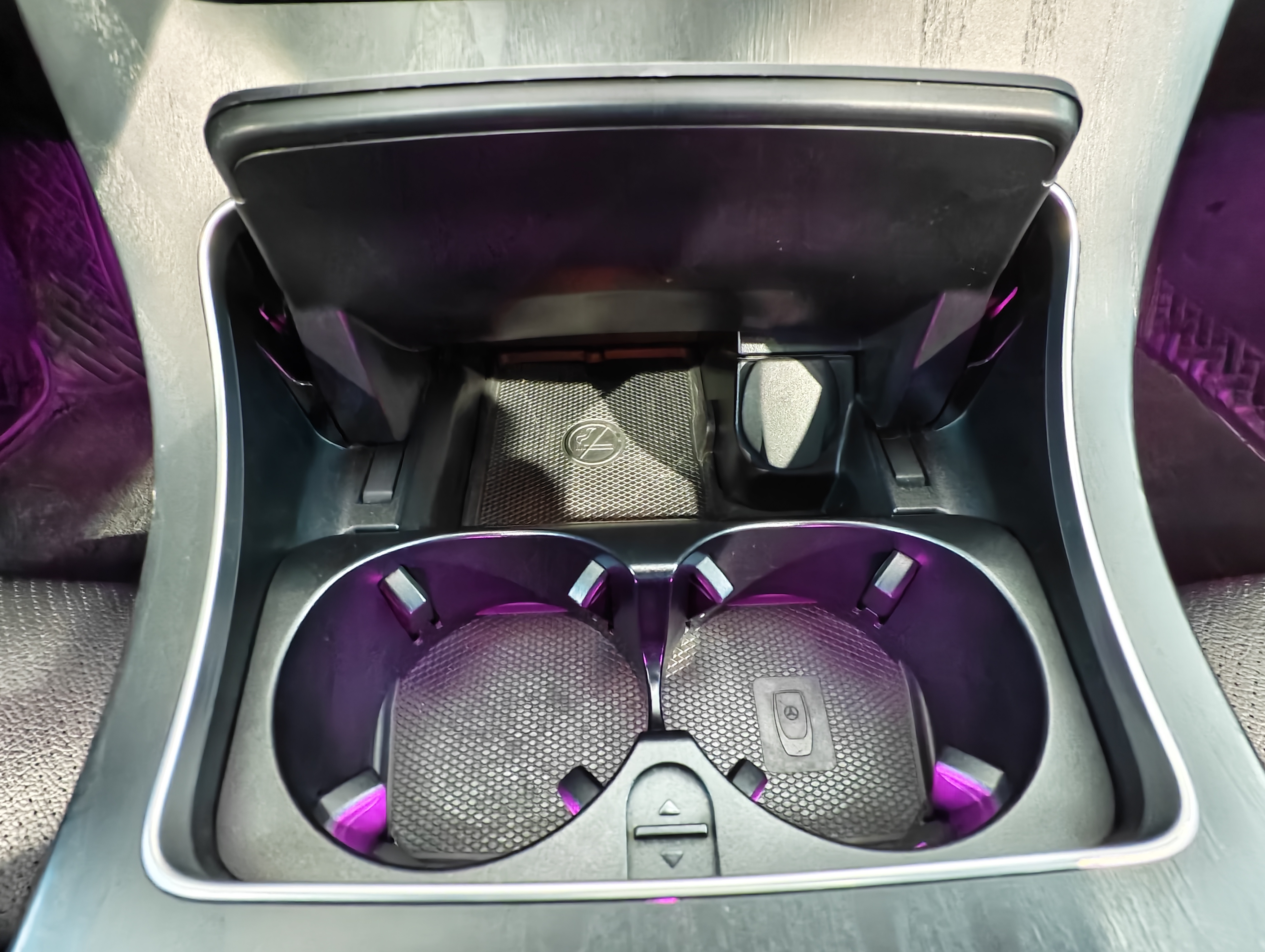 Mercedes-Benz C Class 2022 car image #24
