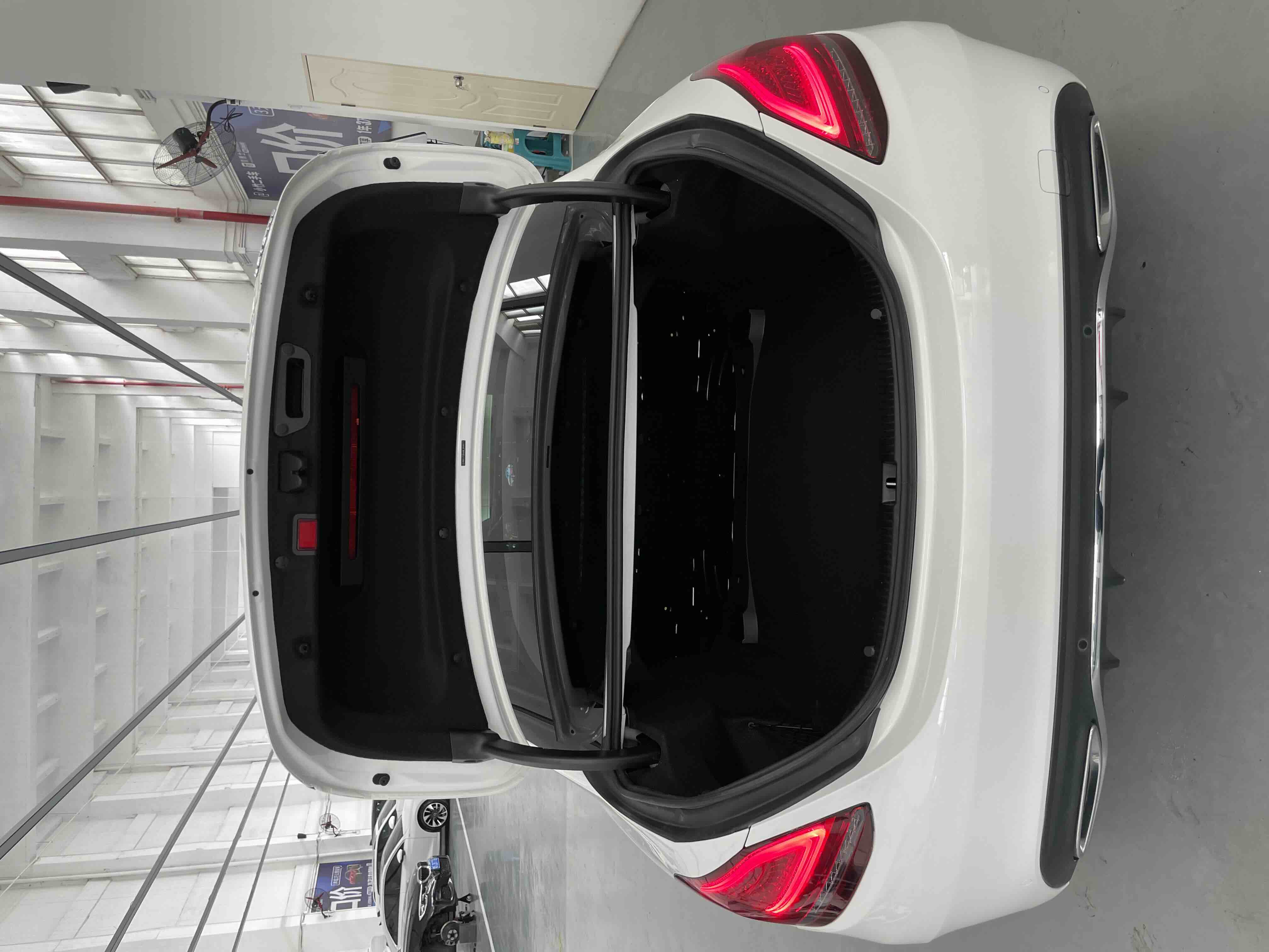 Mercedes-Benz C Class 2022 #24 Mercedes-Benz C Class 2022 immagine di auto #24