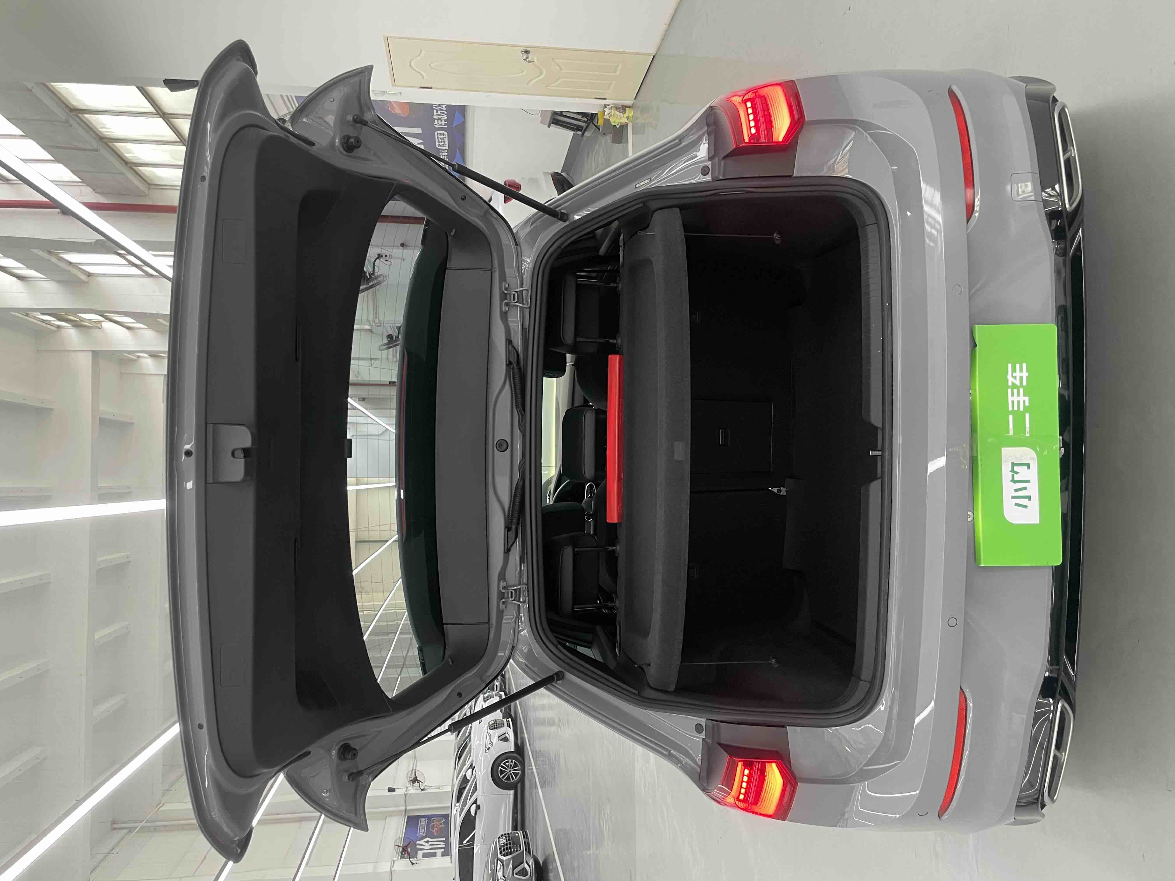 Volkswagen Golf 2021 car image #24