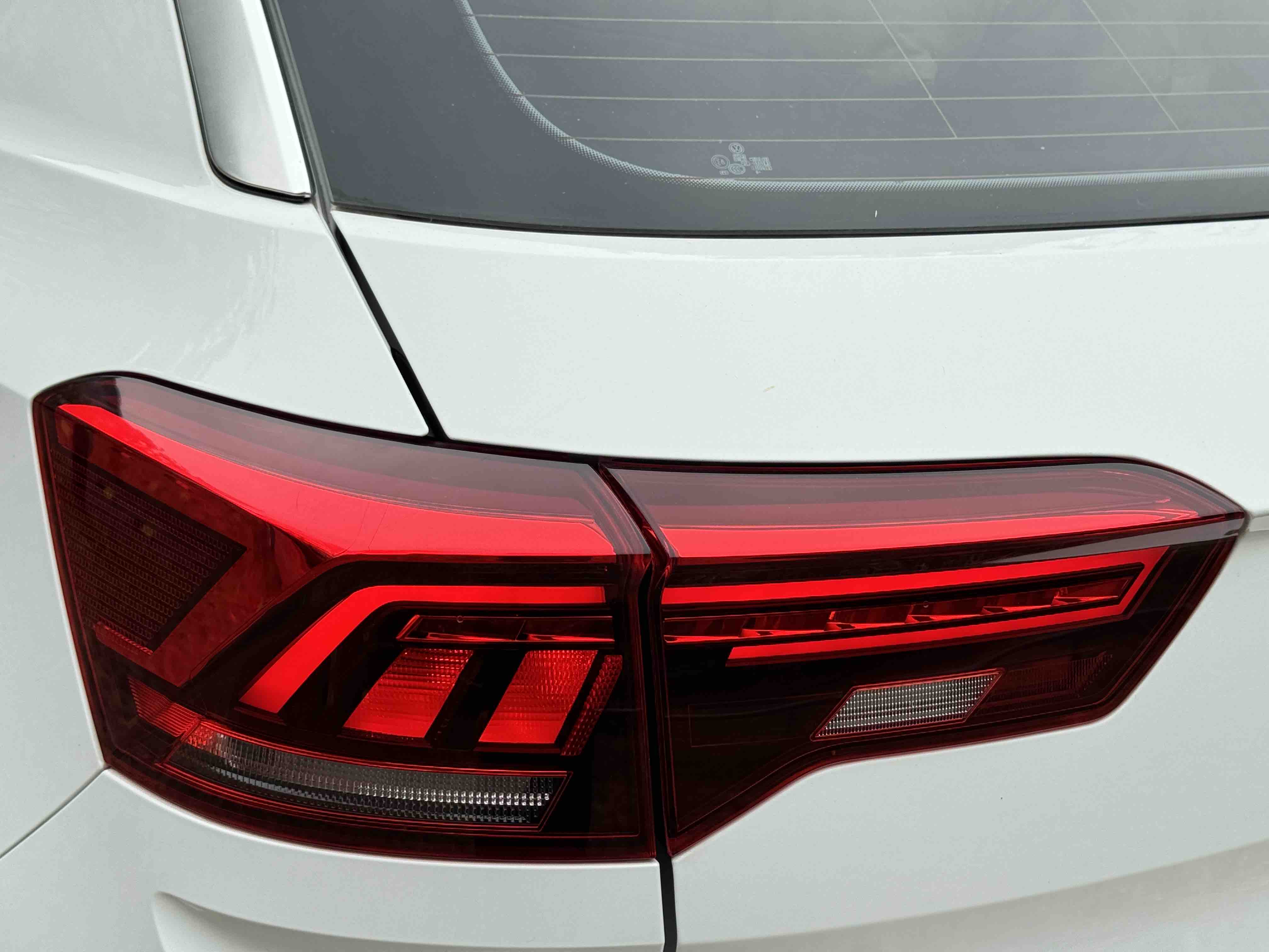 Volkswagen T-Roc 2022 #24 Volkswagen T-Roc 2022 car image #24