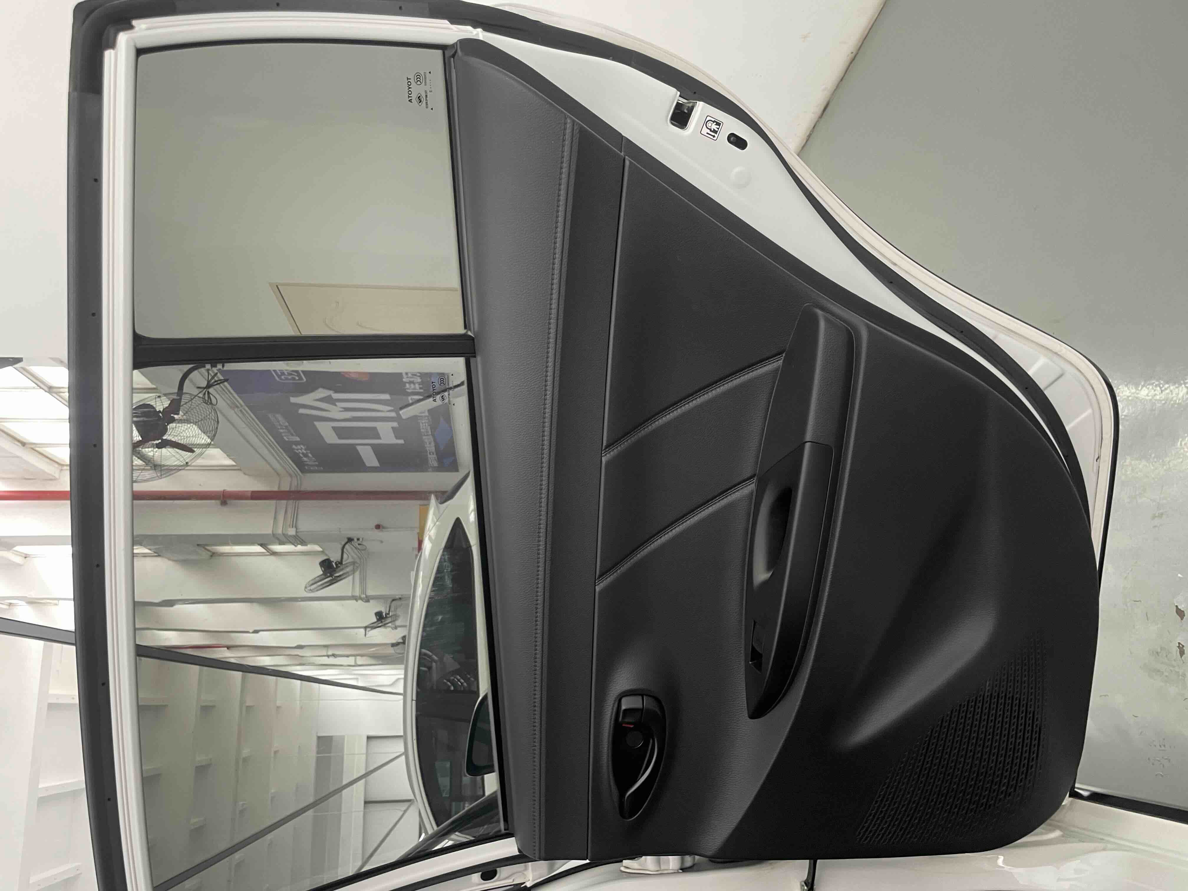 Yaris L Zhixuan 2022 car image #24