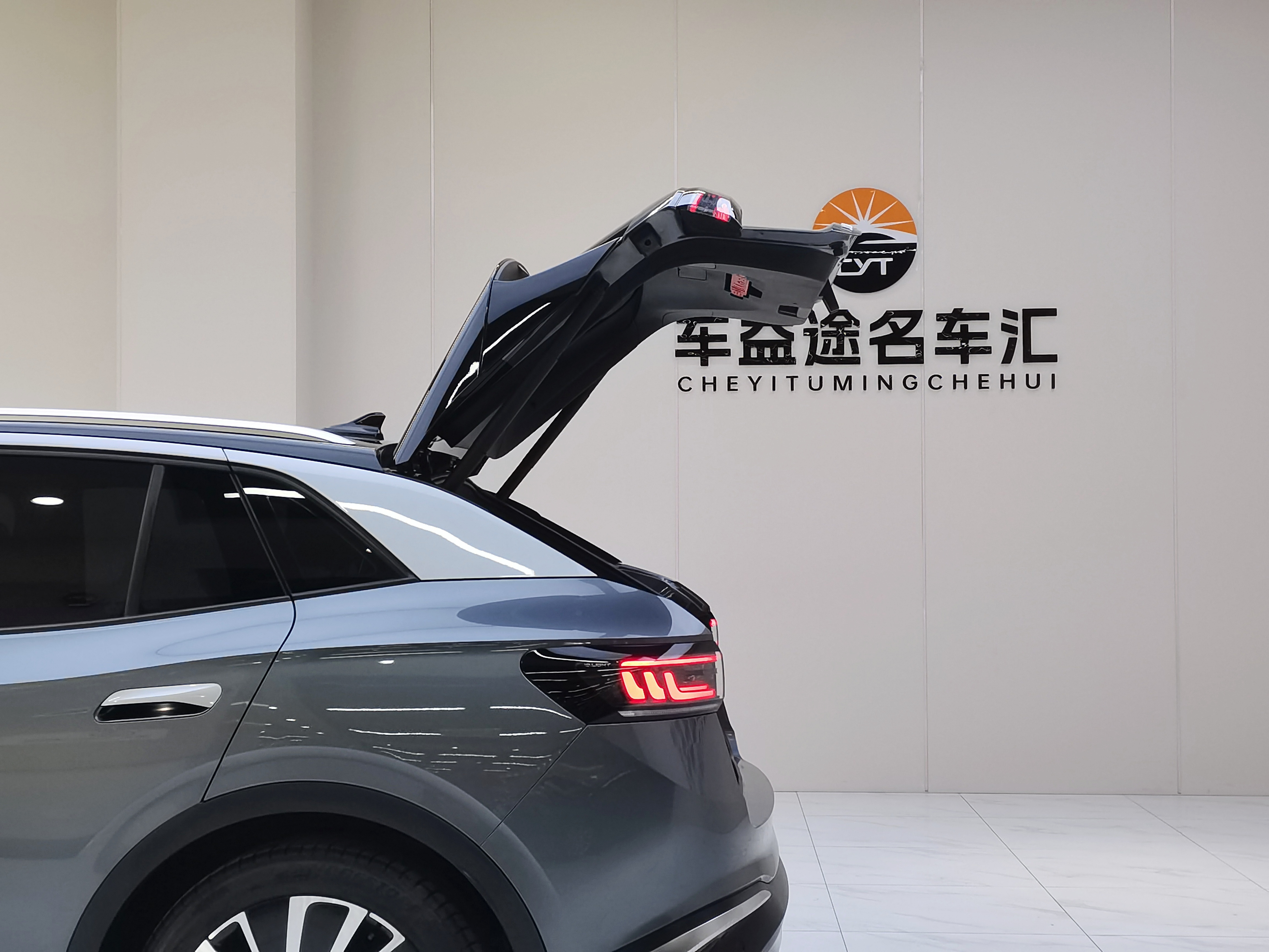 Volkswagen ID.4 X 2021 immagine di auto #24