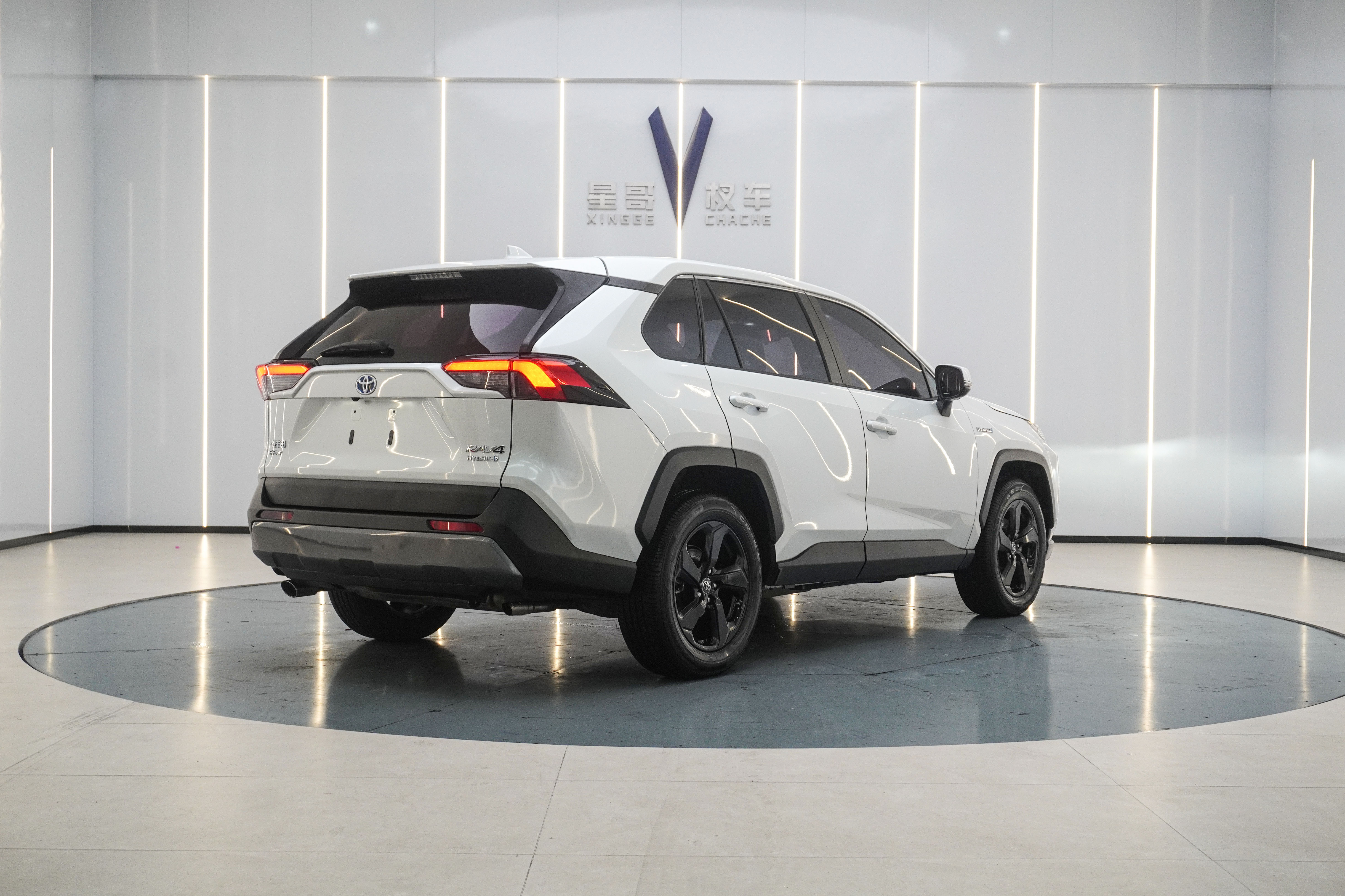 Toyota RAV4 2021 #24 Toyota RAV4 2021 car image #24