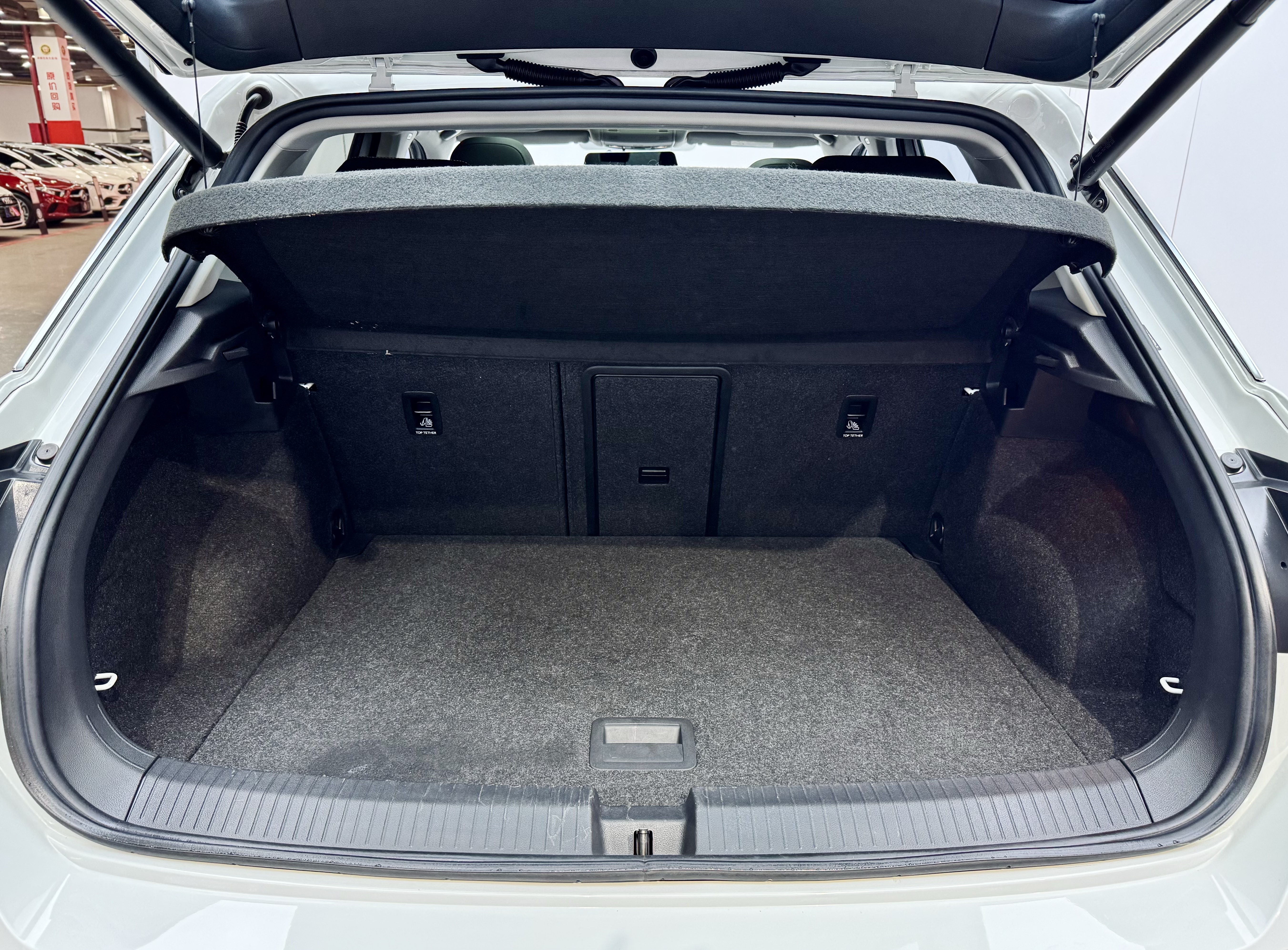 Volkswagen T-Roc 2022 car image #24