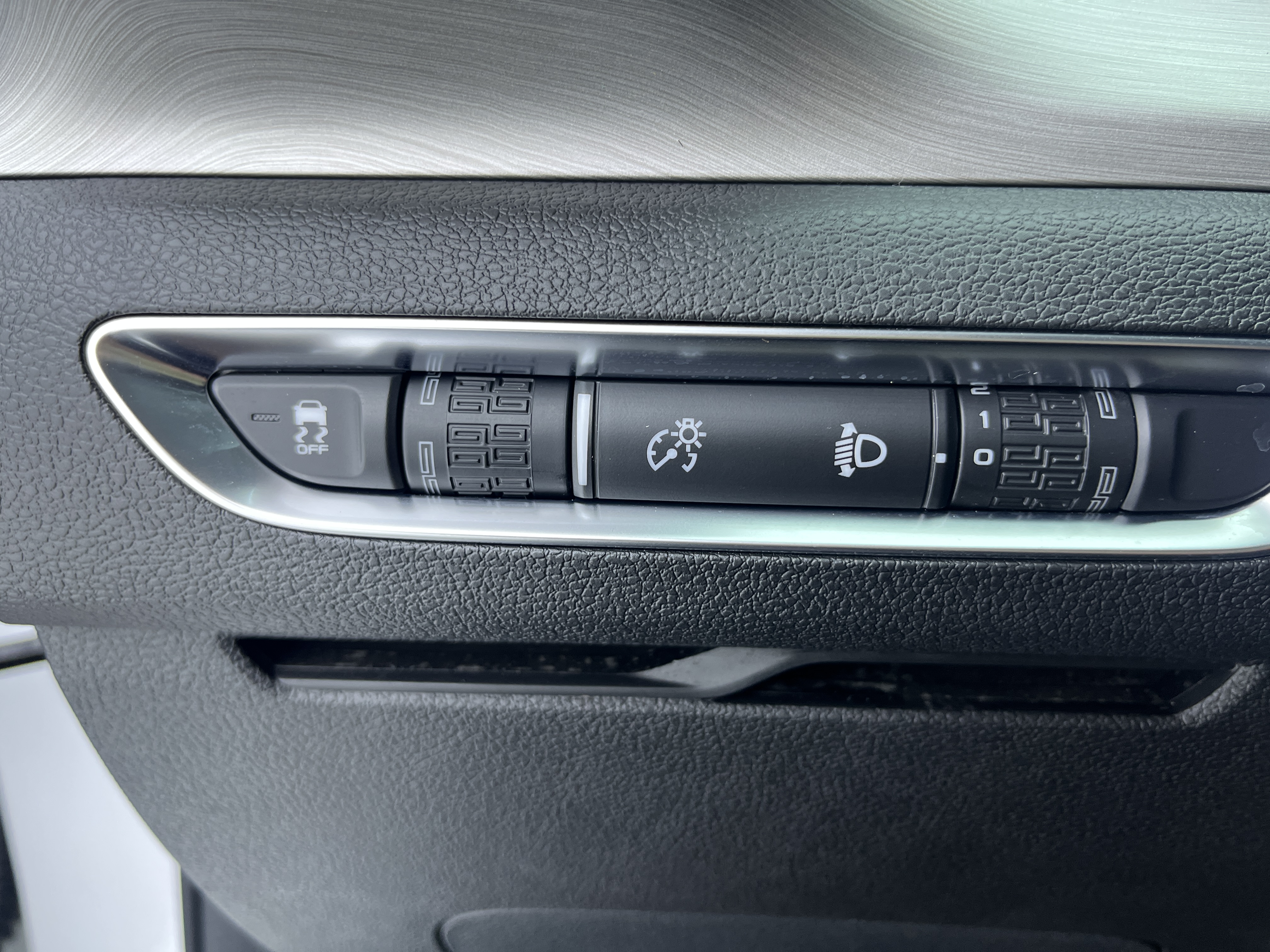 GEELY Coolray 2022 car image #24