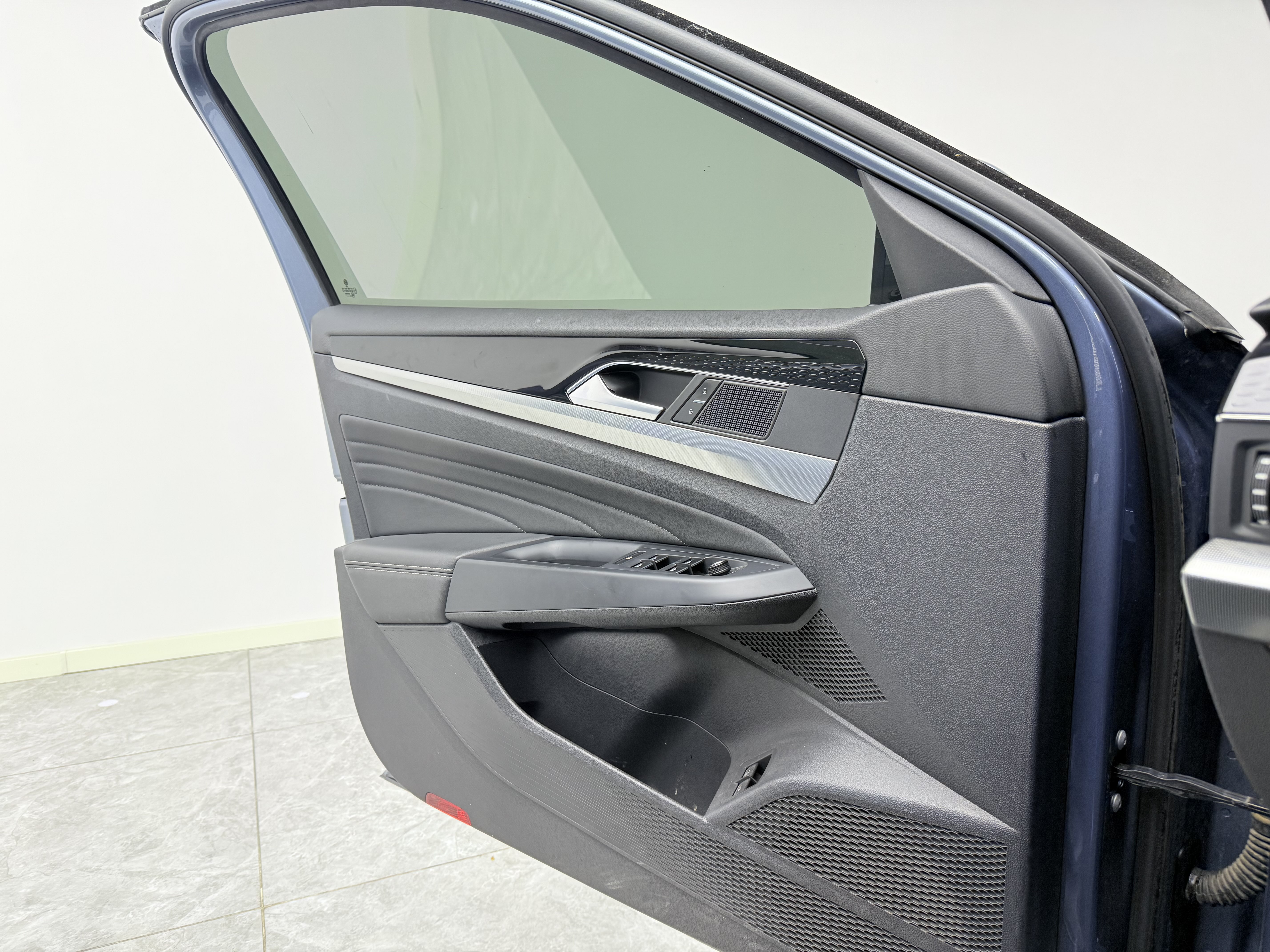 Volkswagen Passat New Energy 2021 immagine di auto #24