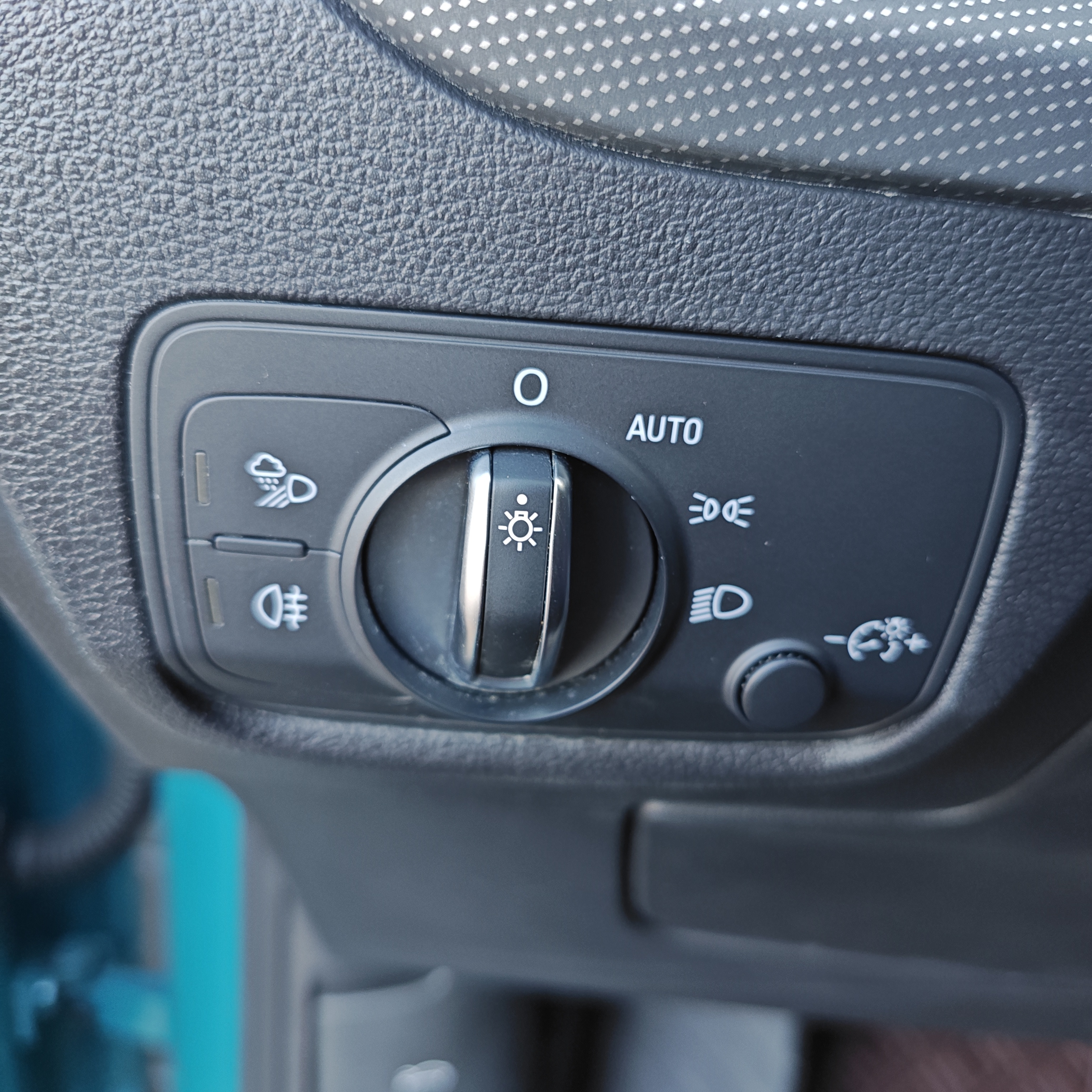 Q2L 2023 car image #24