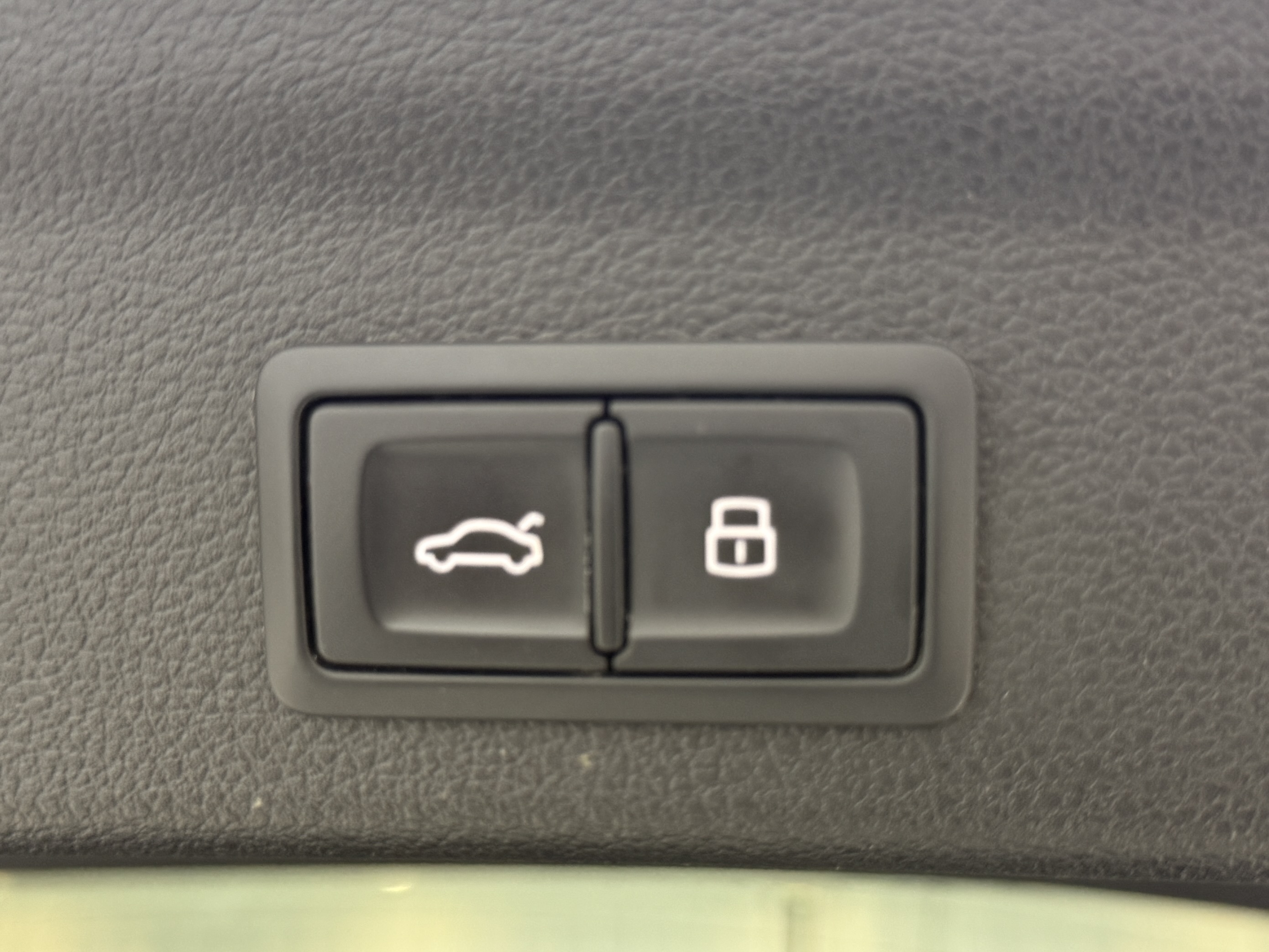 Audi Q3 2023 immagine di auto #24