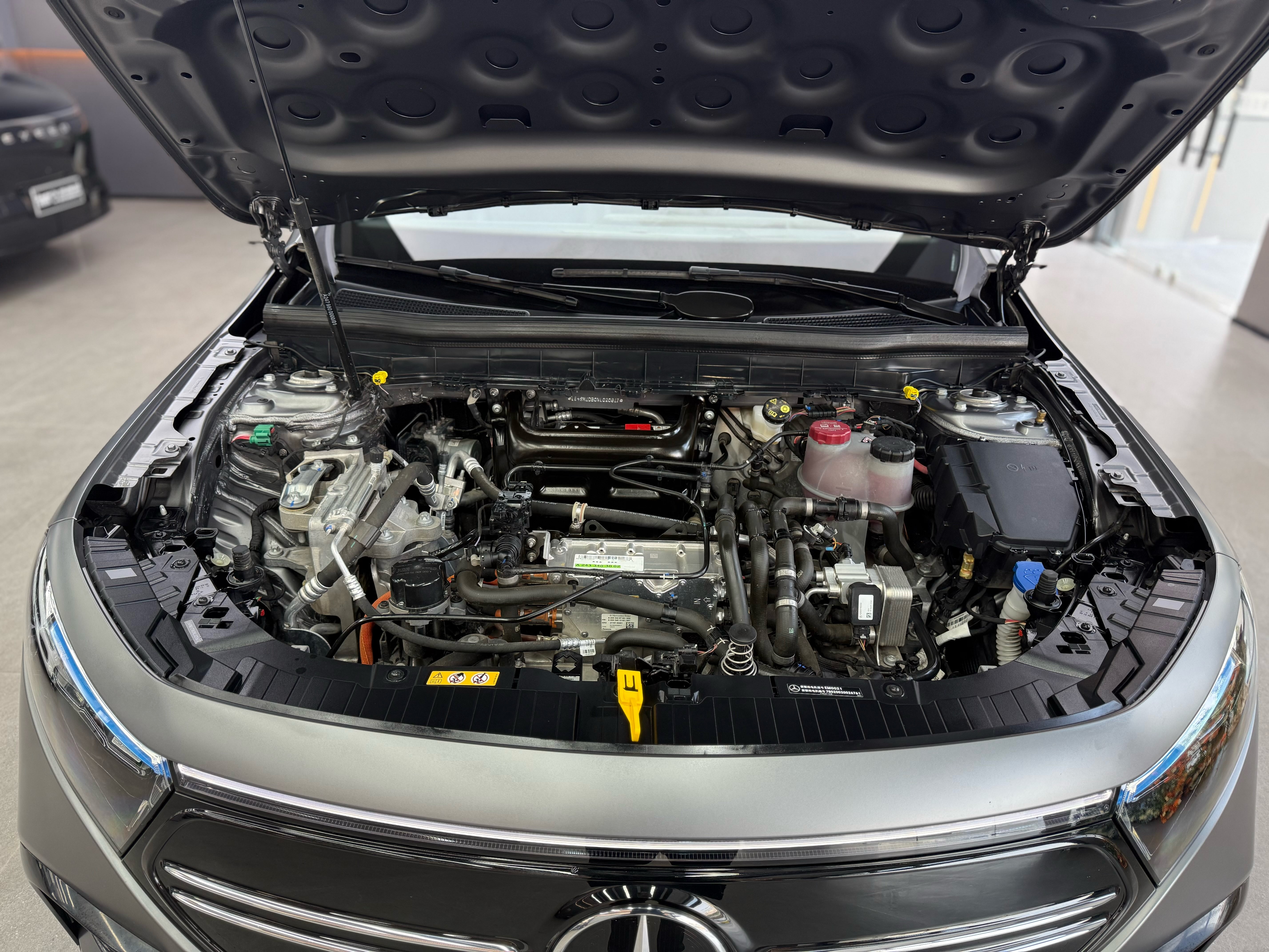 Mercedes-Benz EQB Class 2022 #24 Mercedes-Benz EQB Class 2022 immagine di auto #24