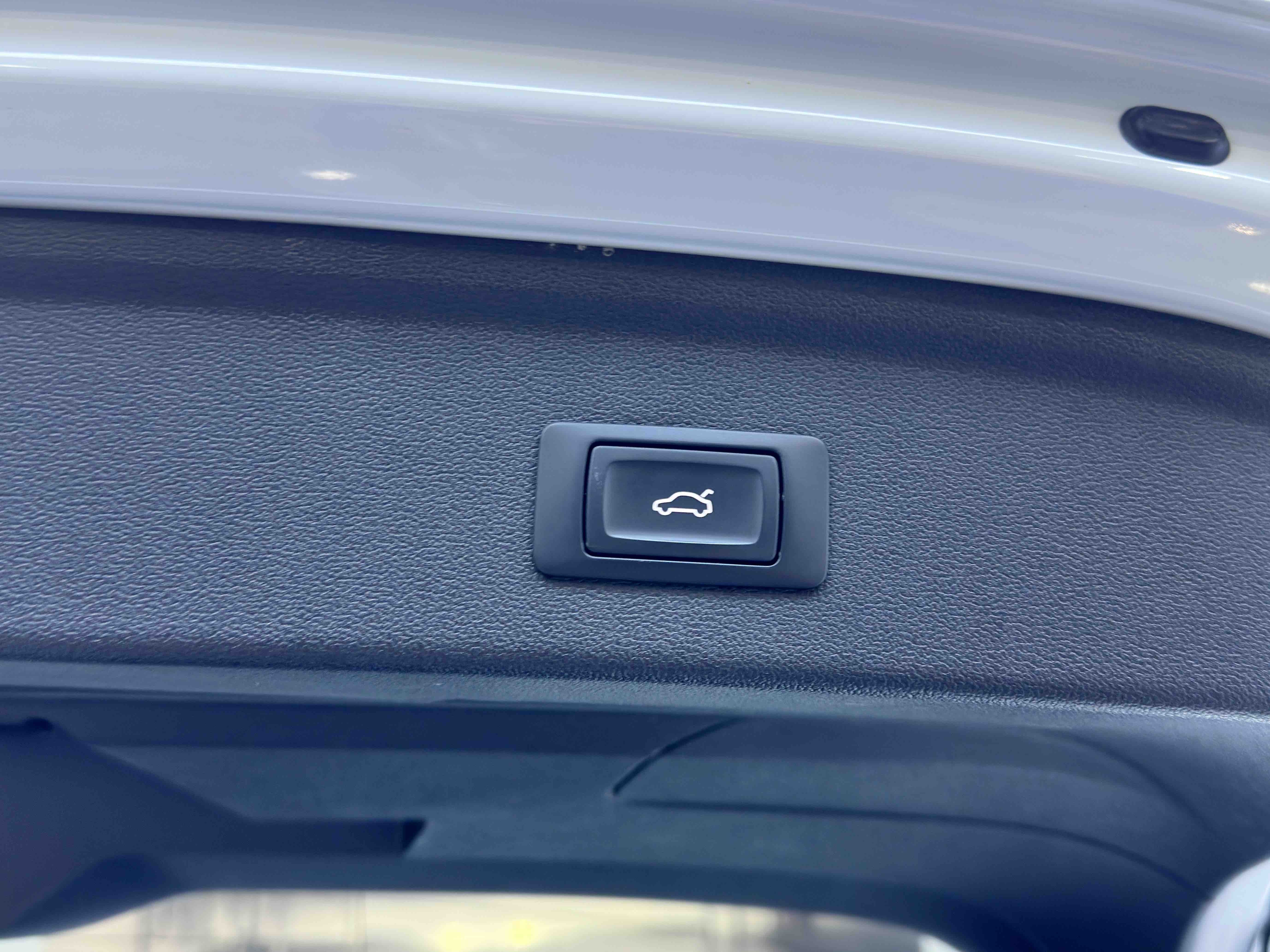 2023 #24 2023 immagine di auto #24