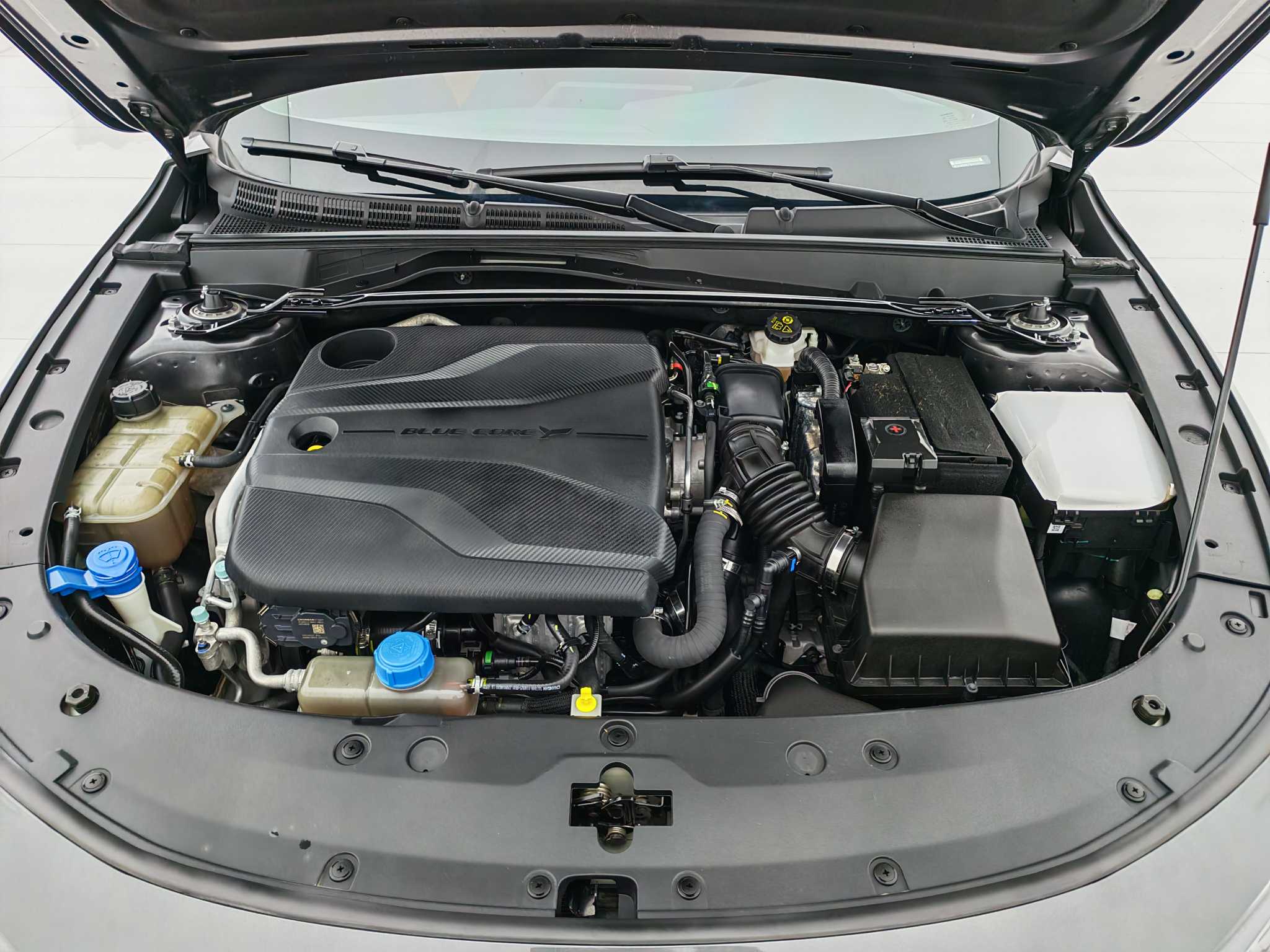 Changan UNI-V 2022 immagine di auto #24