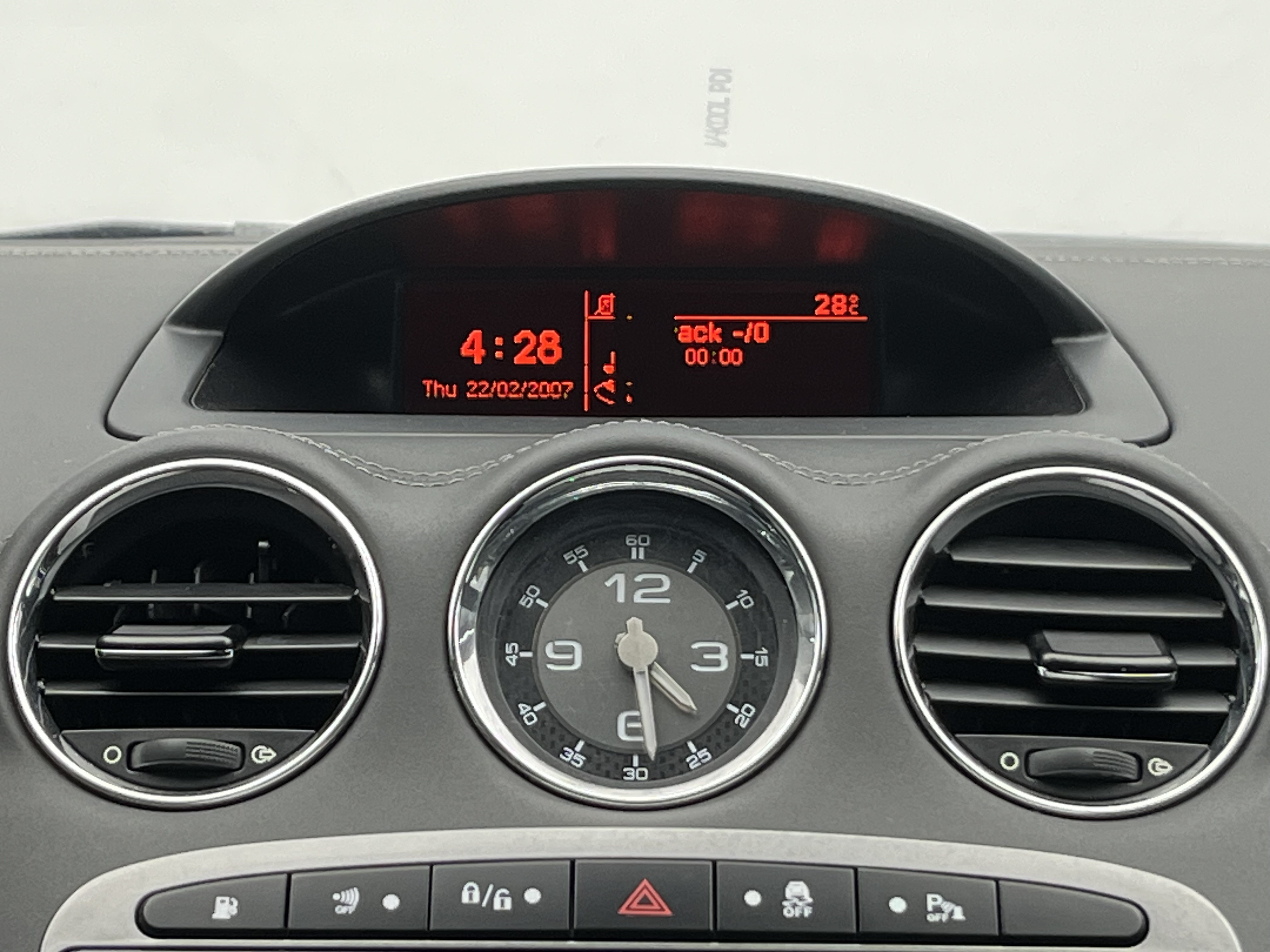 Peugeot RCZ 2012 صورة سيارة #24